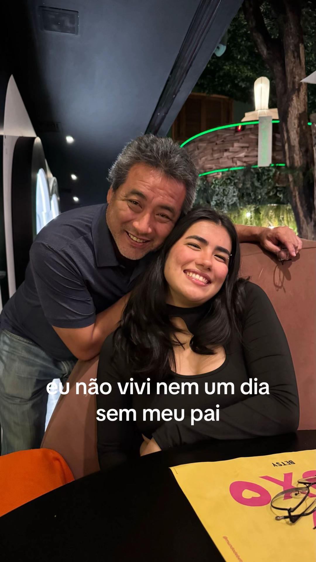 @L&iacute;via