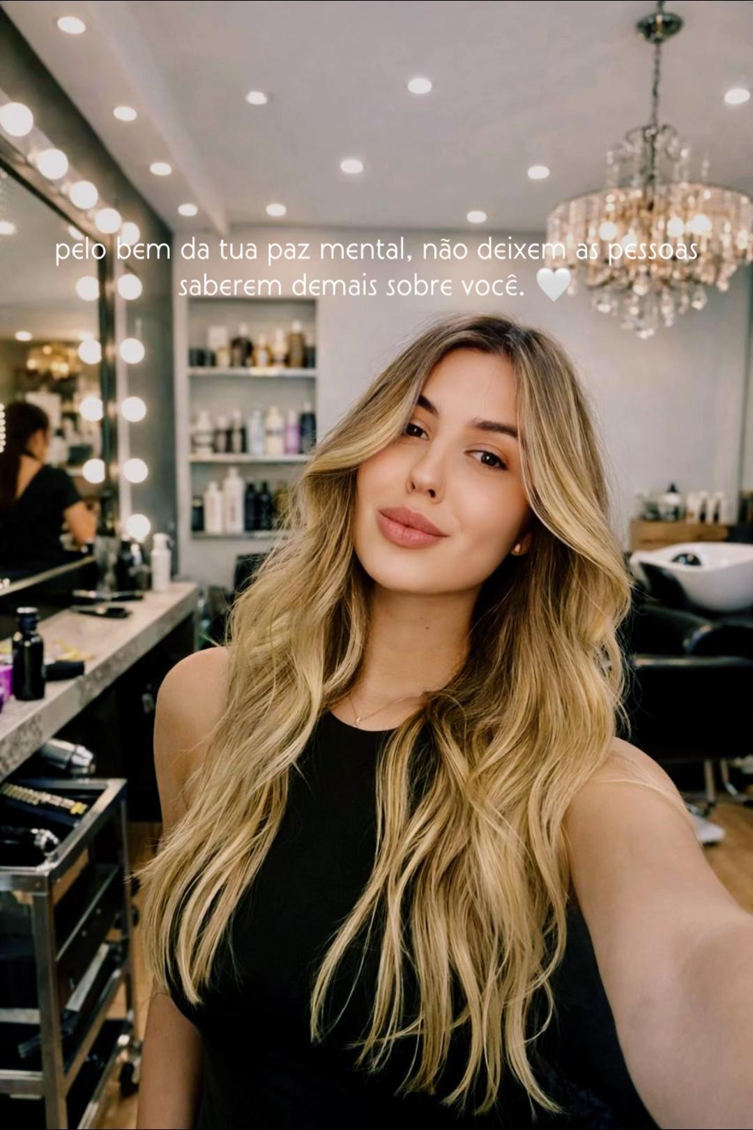 @Júlia Linhares
