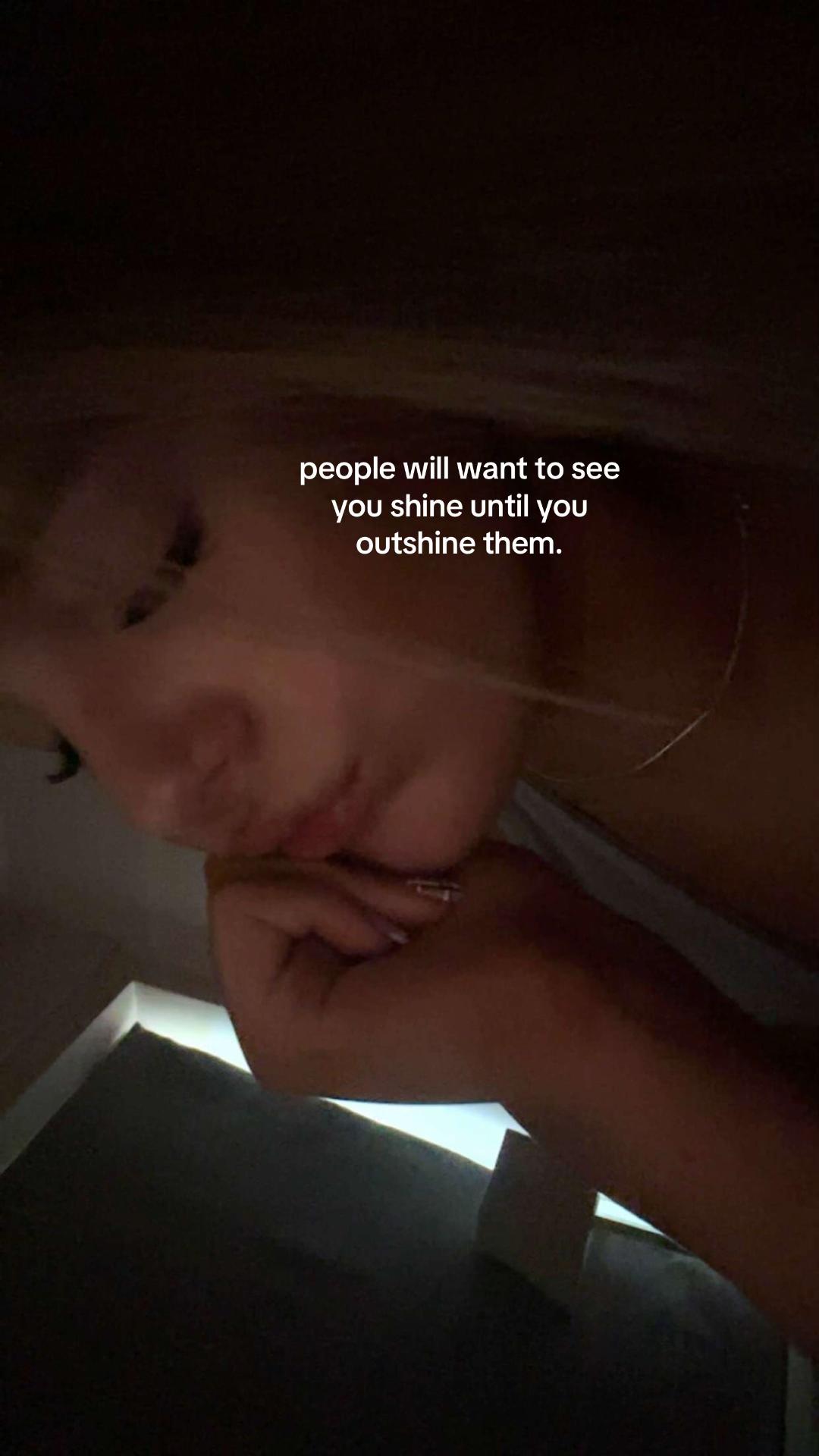 @👸🏼👸🏼