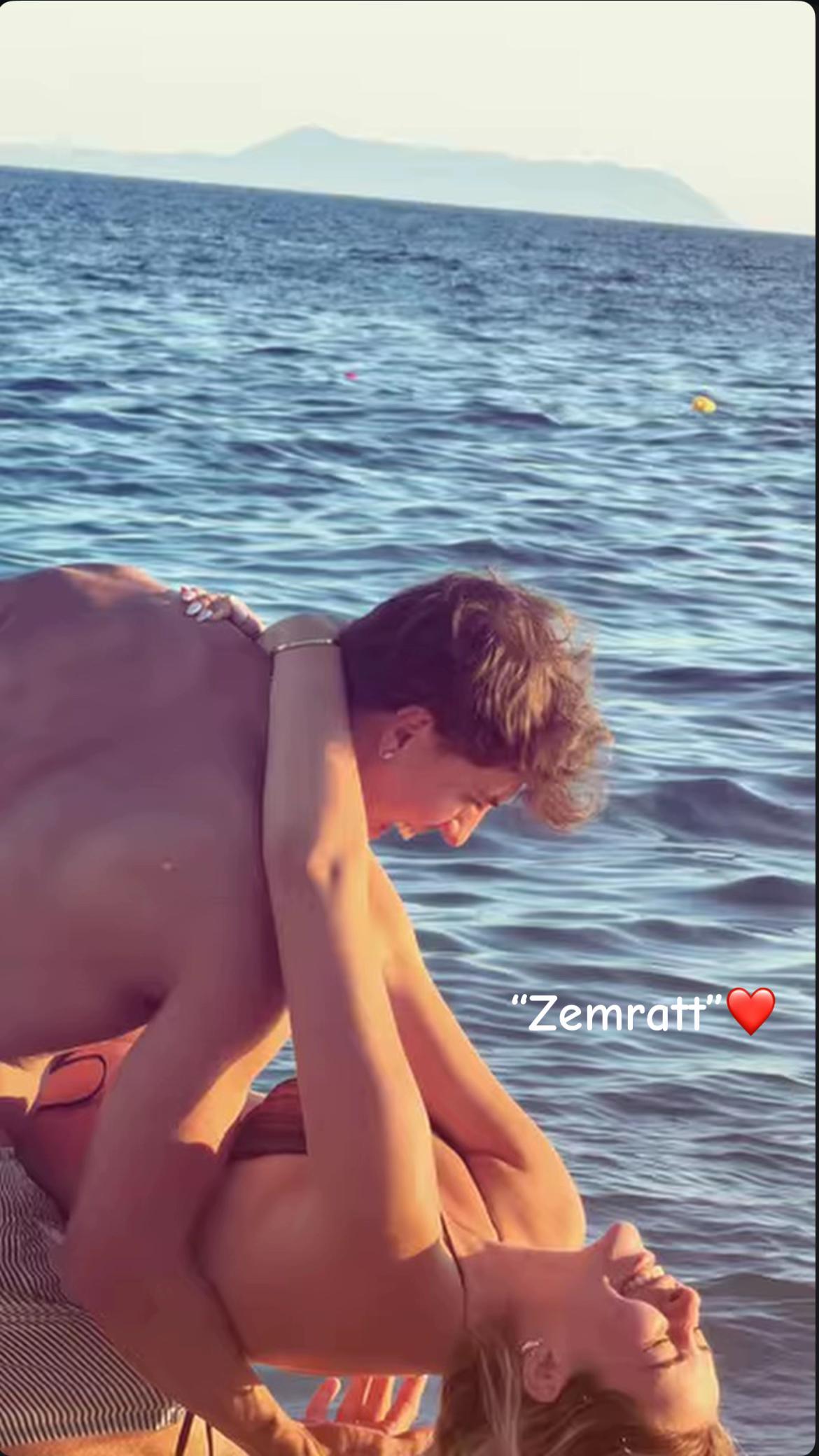 @elijonamyworld