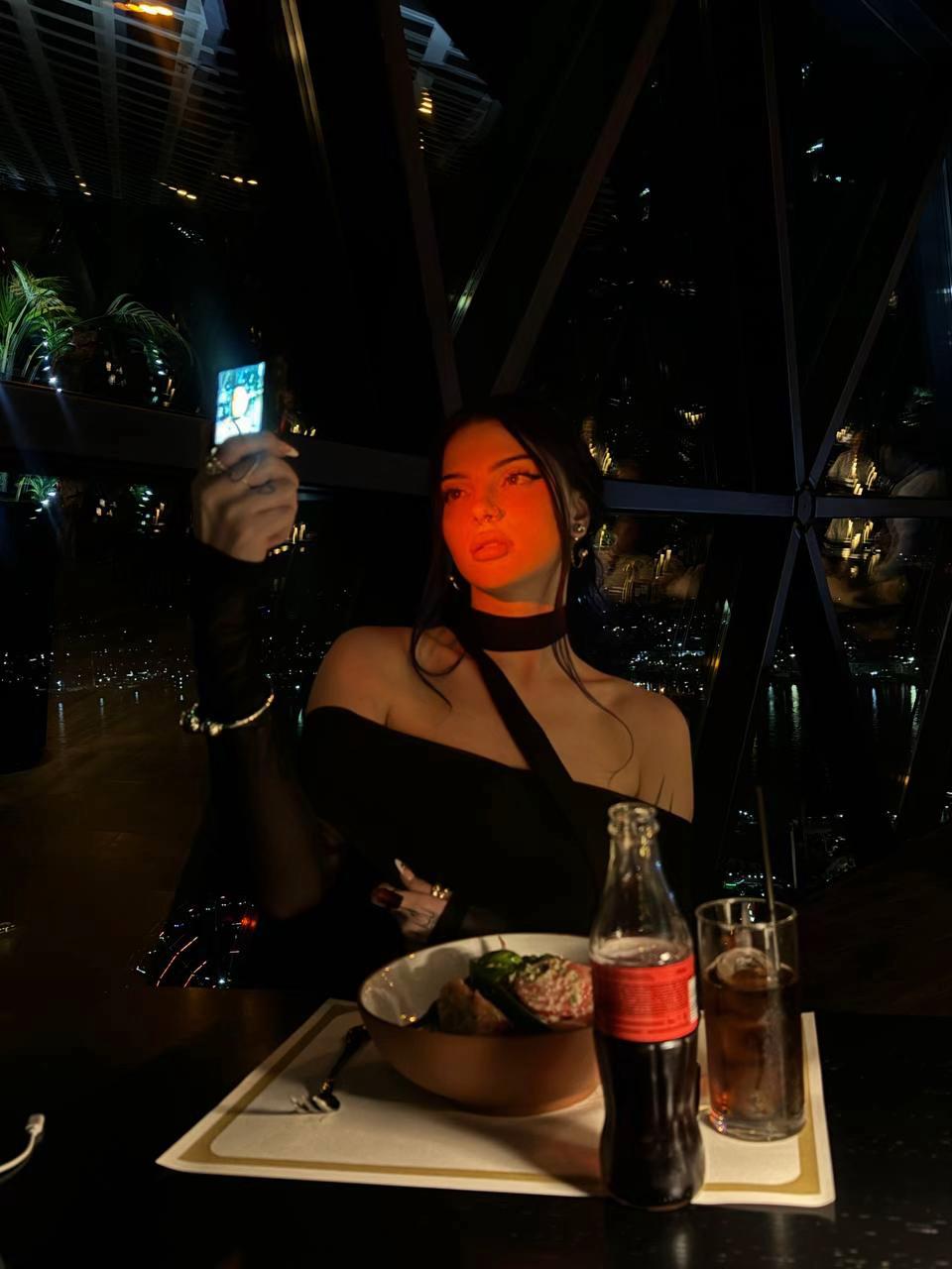 @🔒