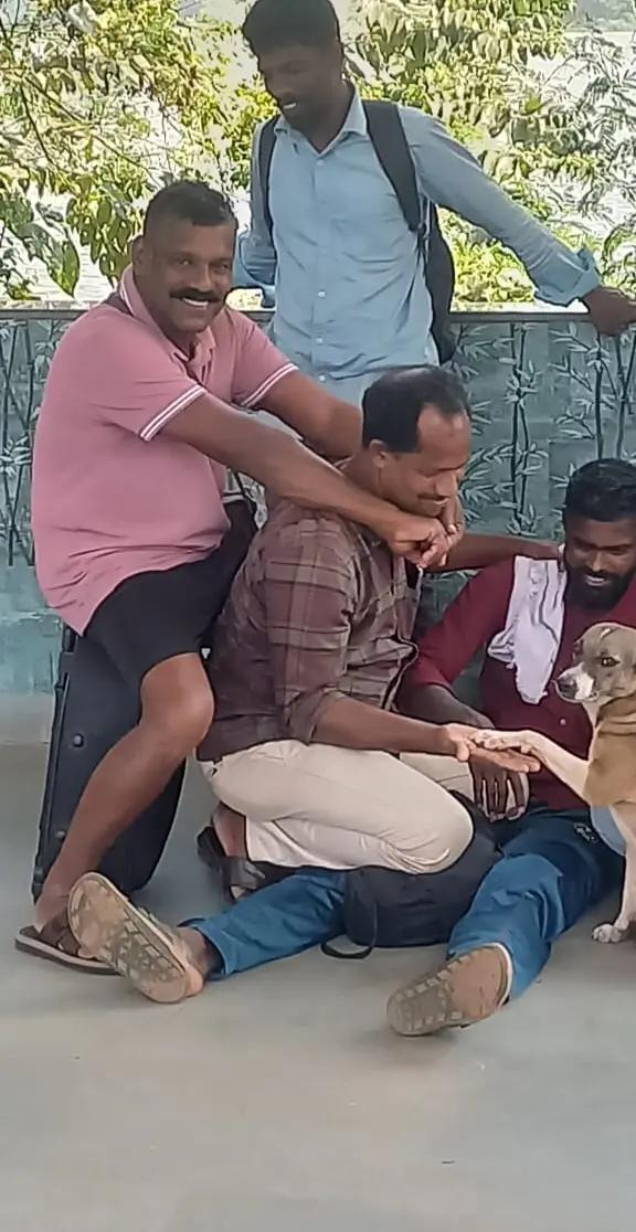 @വിനോദ് pvs panikker സ്നേഹിതൻ