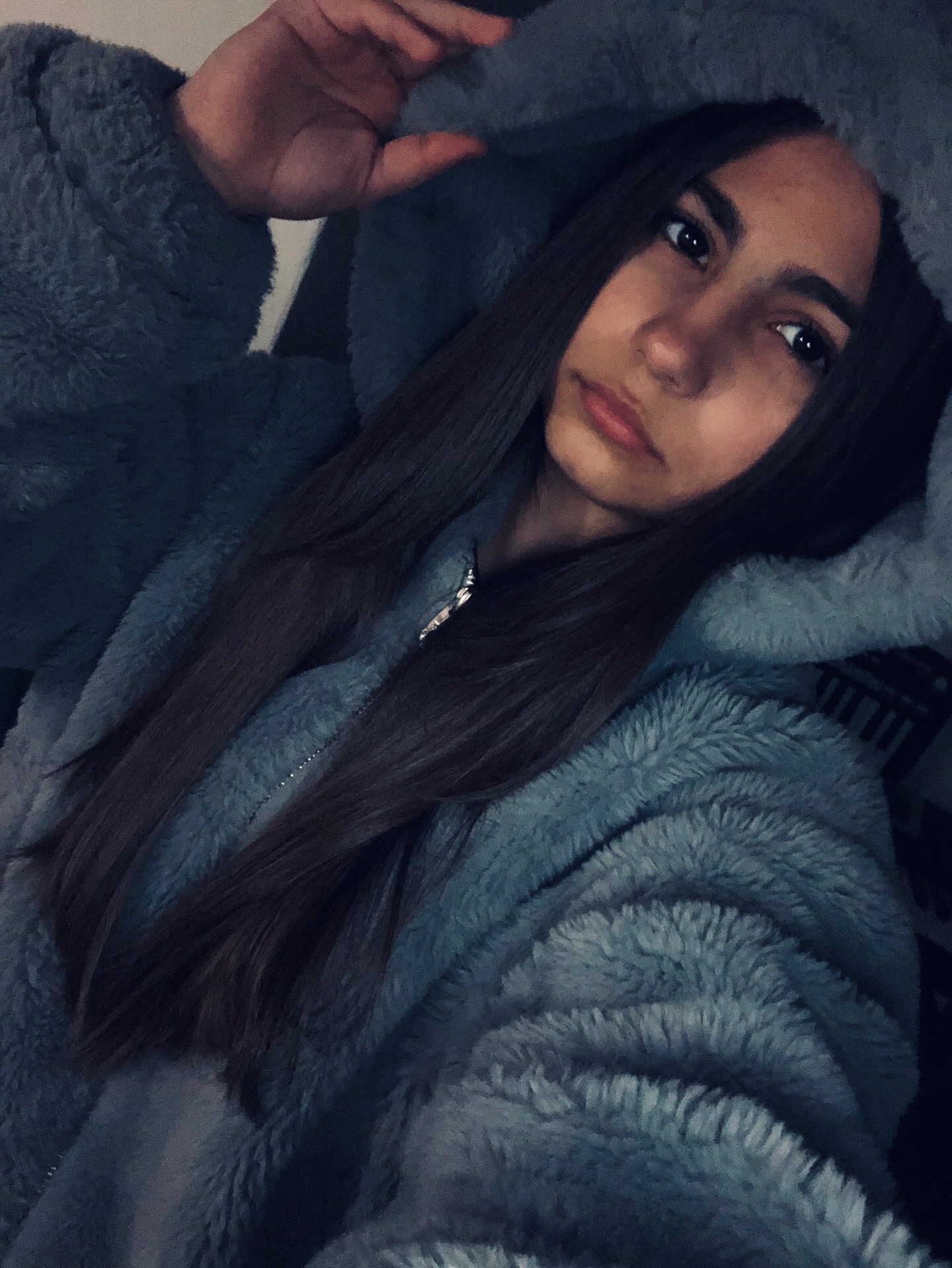 @𝑽 🌘