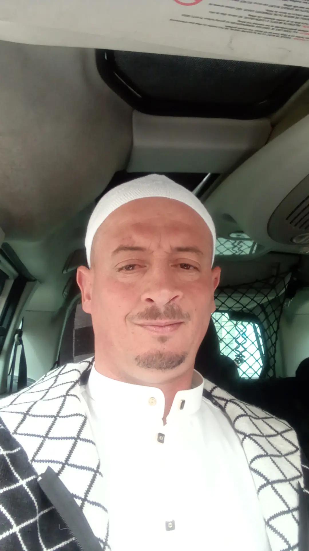 @walidboura