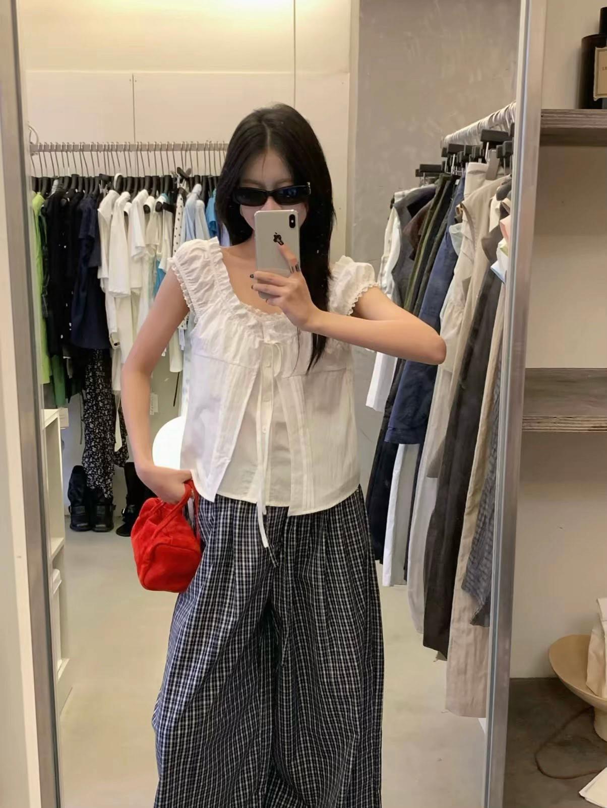 @TIỆM CROPTOP XINH XĨU- EIGHTYK