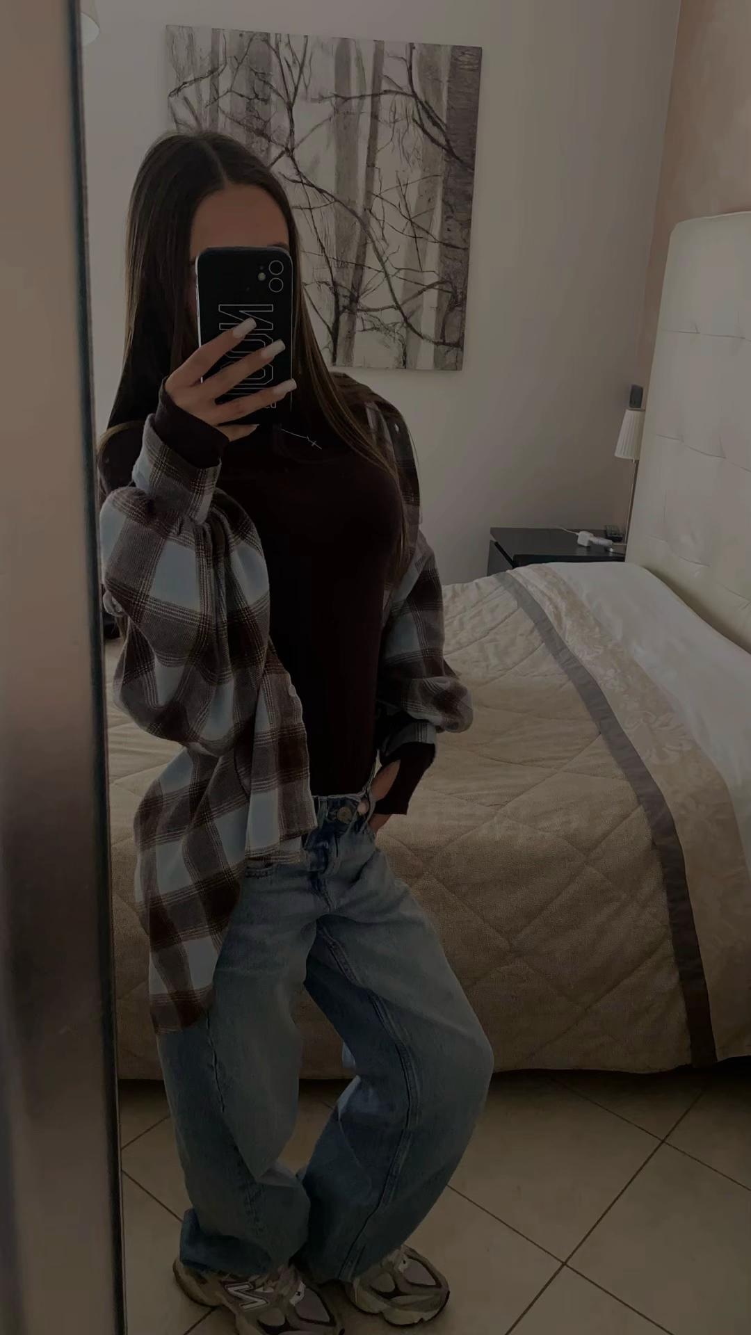 @𝟐