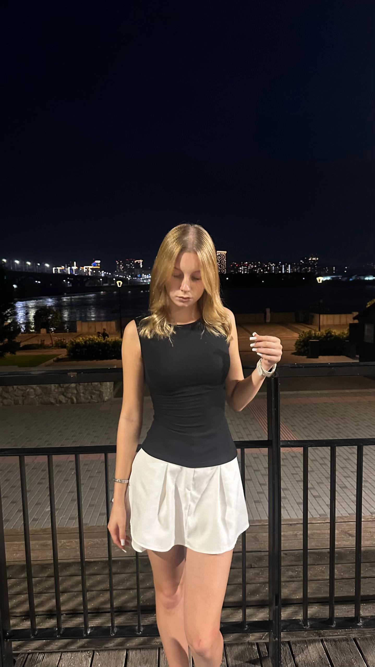 @adamova38
