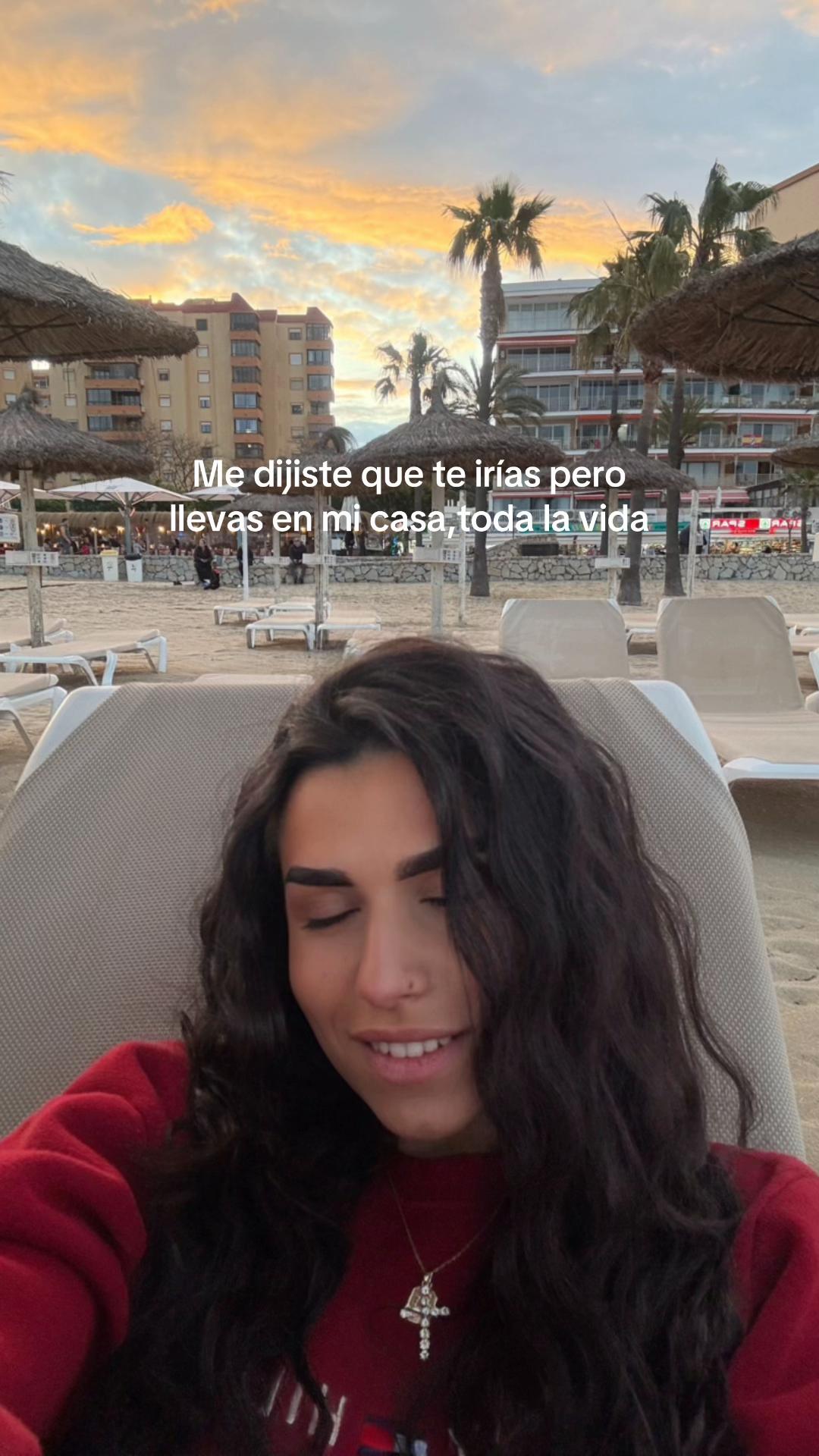 @María