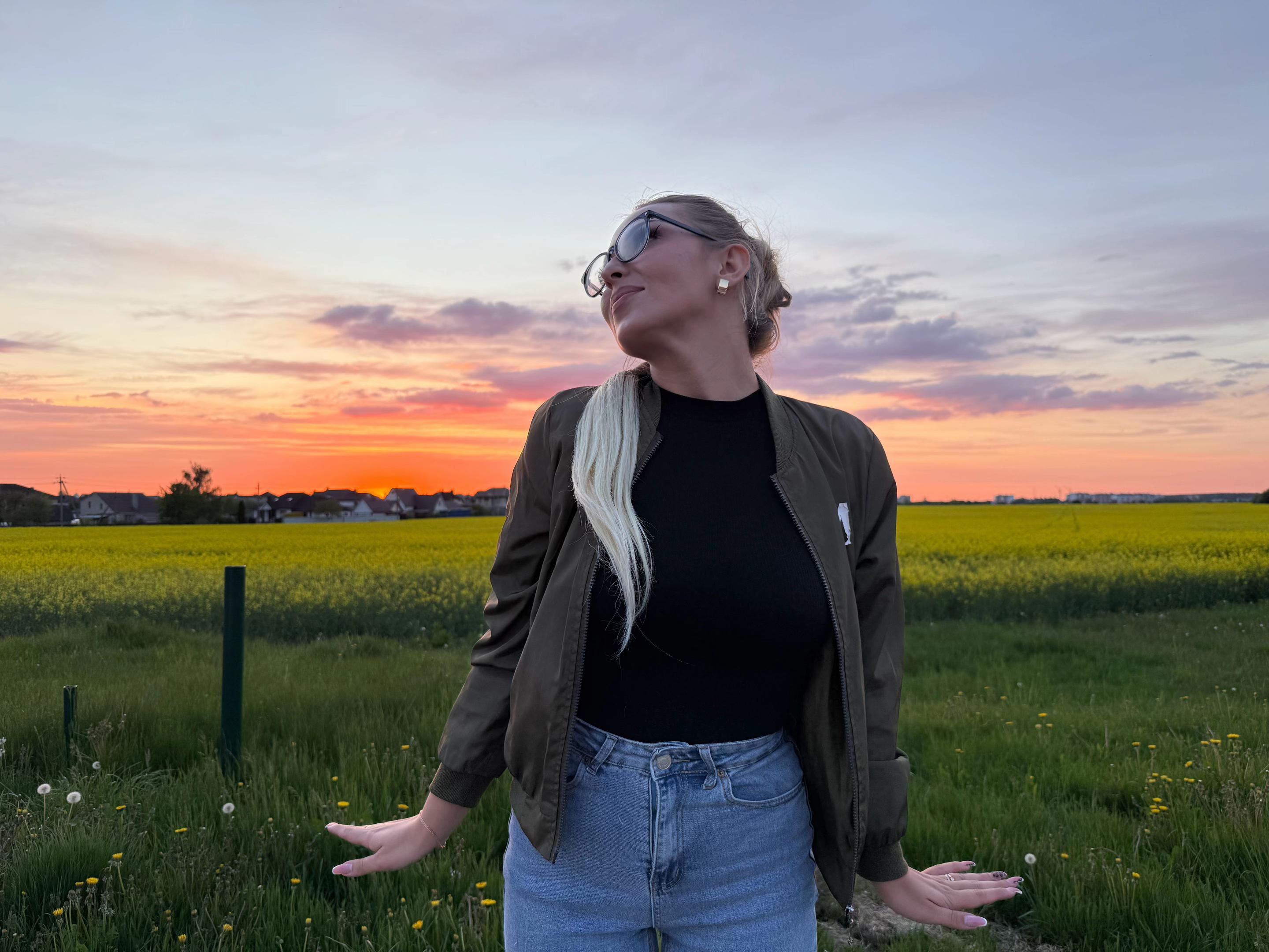 @Полина