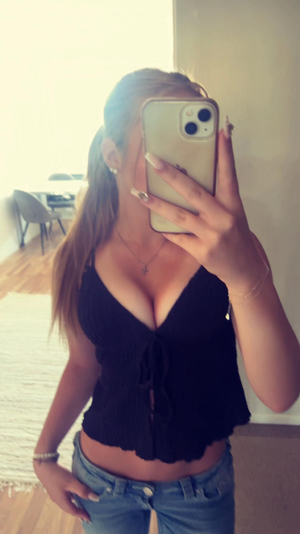 @𝒶