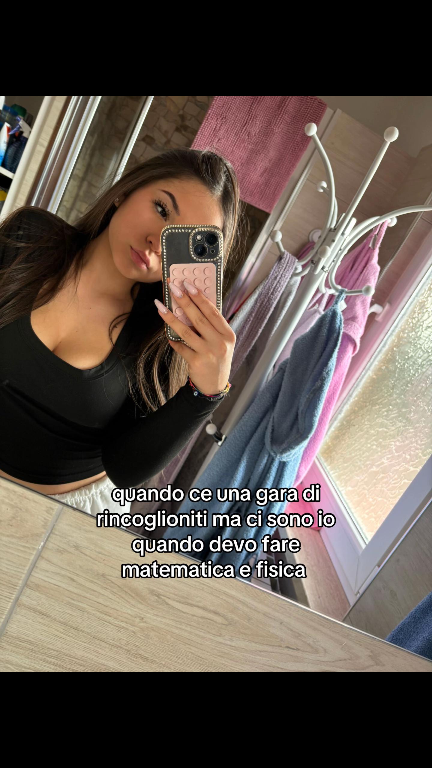 @𝐹𝐿𝒜𝑀𝐼𝒩𝐼𝒜