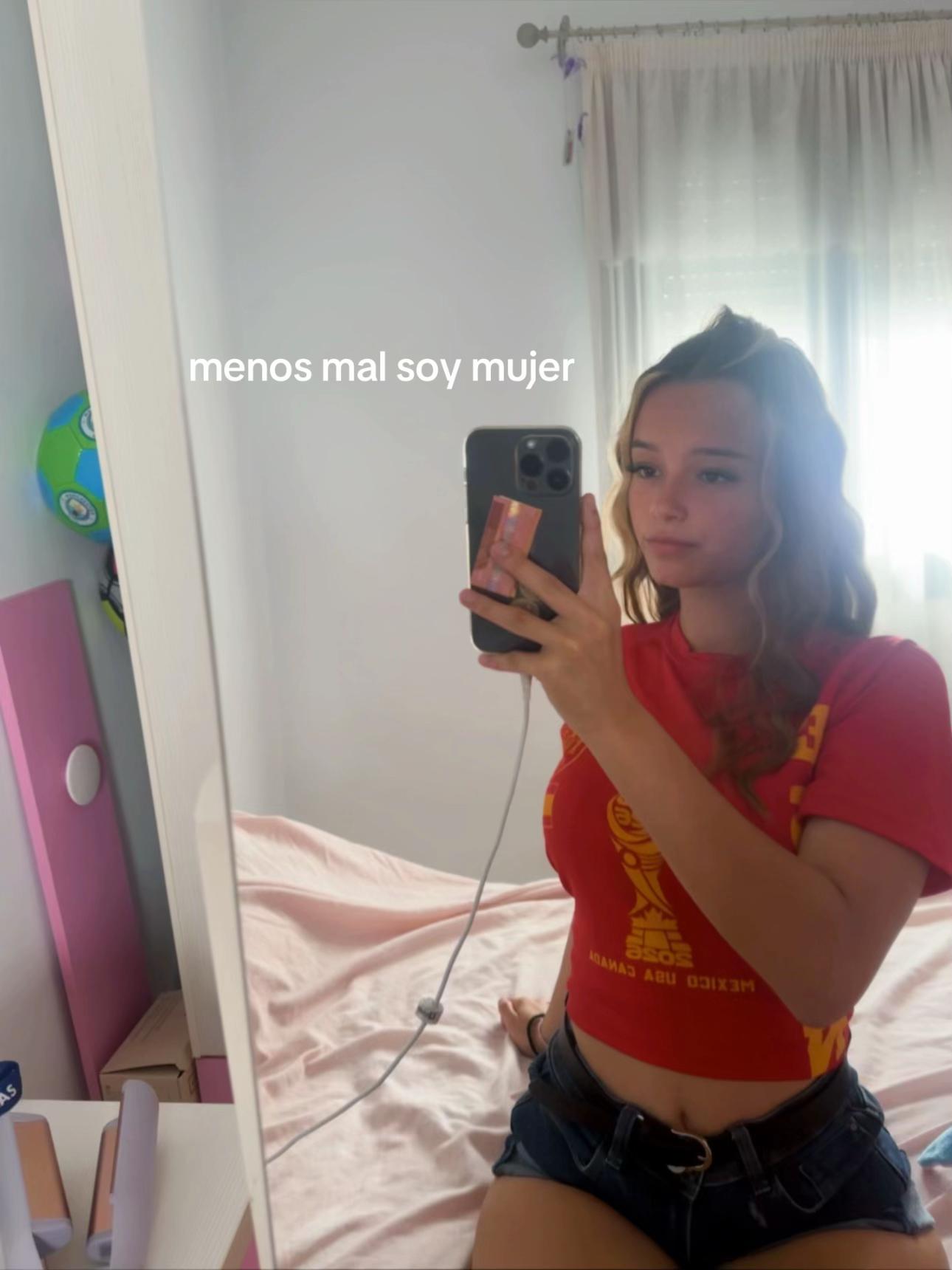 @𝒞ℯ𝓁𝒾𝒶