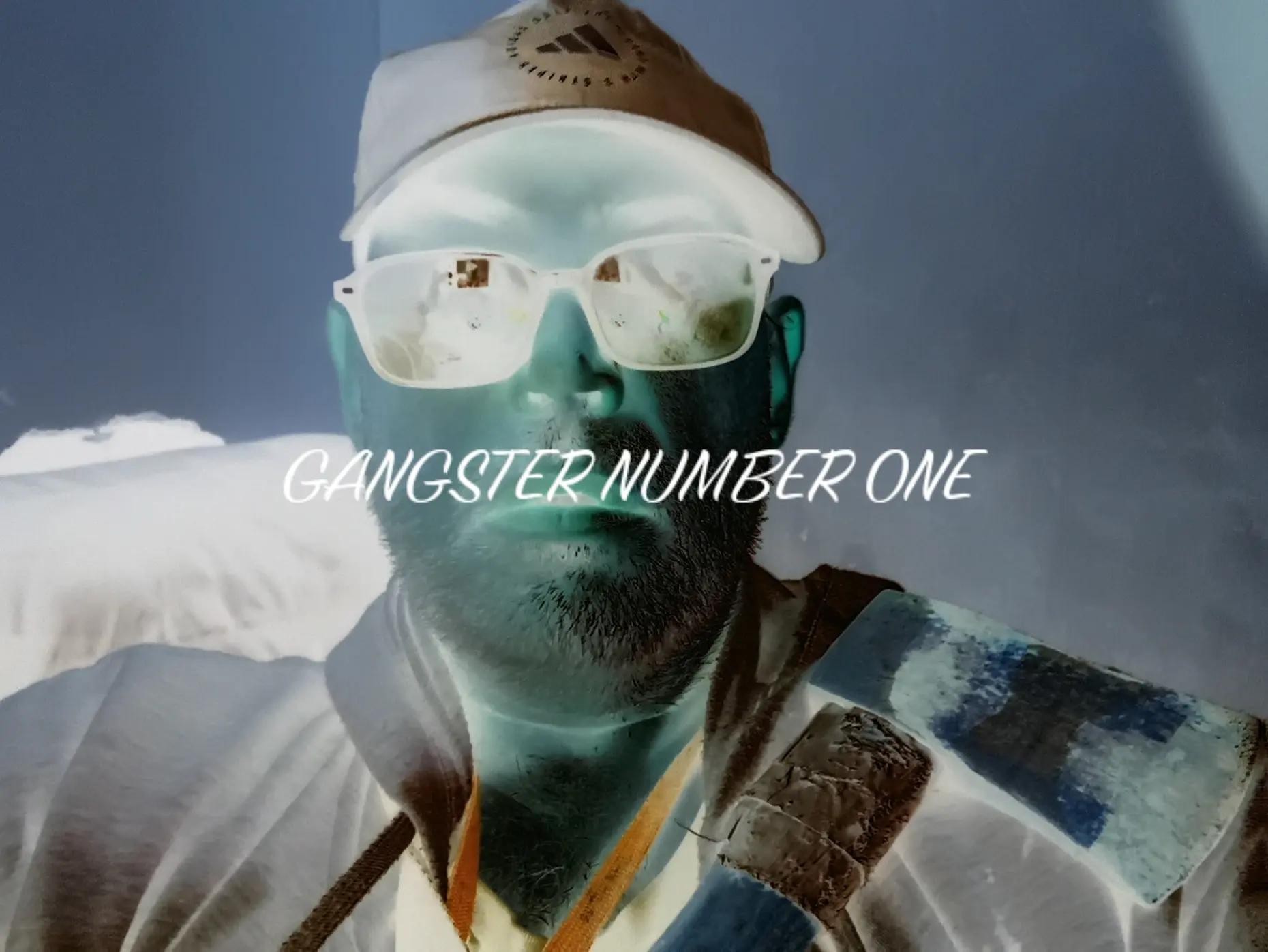 @GANGSTER NUMBER ONE🌏