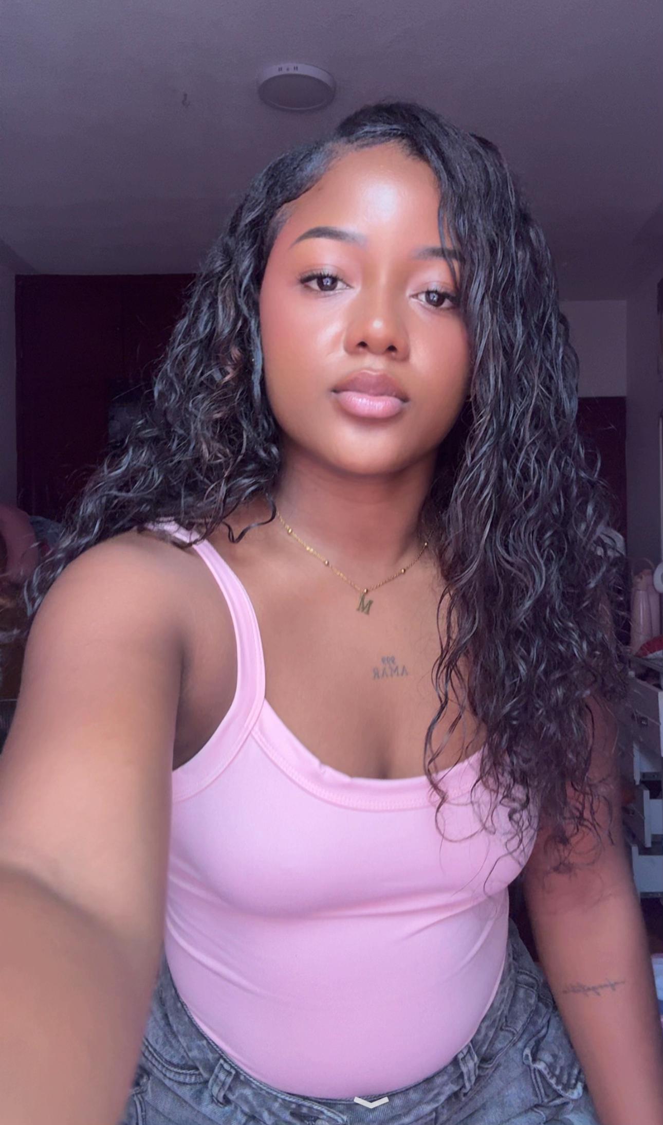 @Maria Valentina
