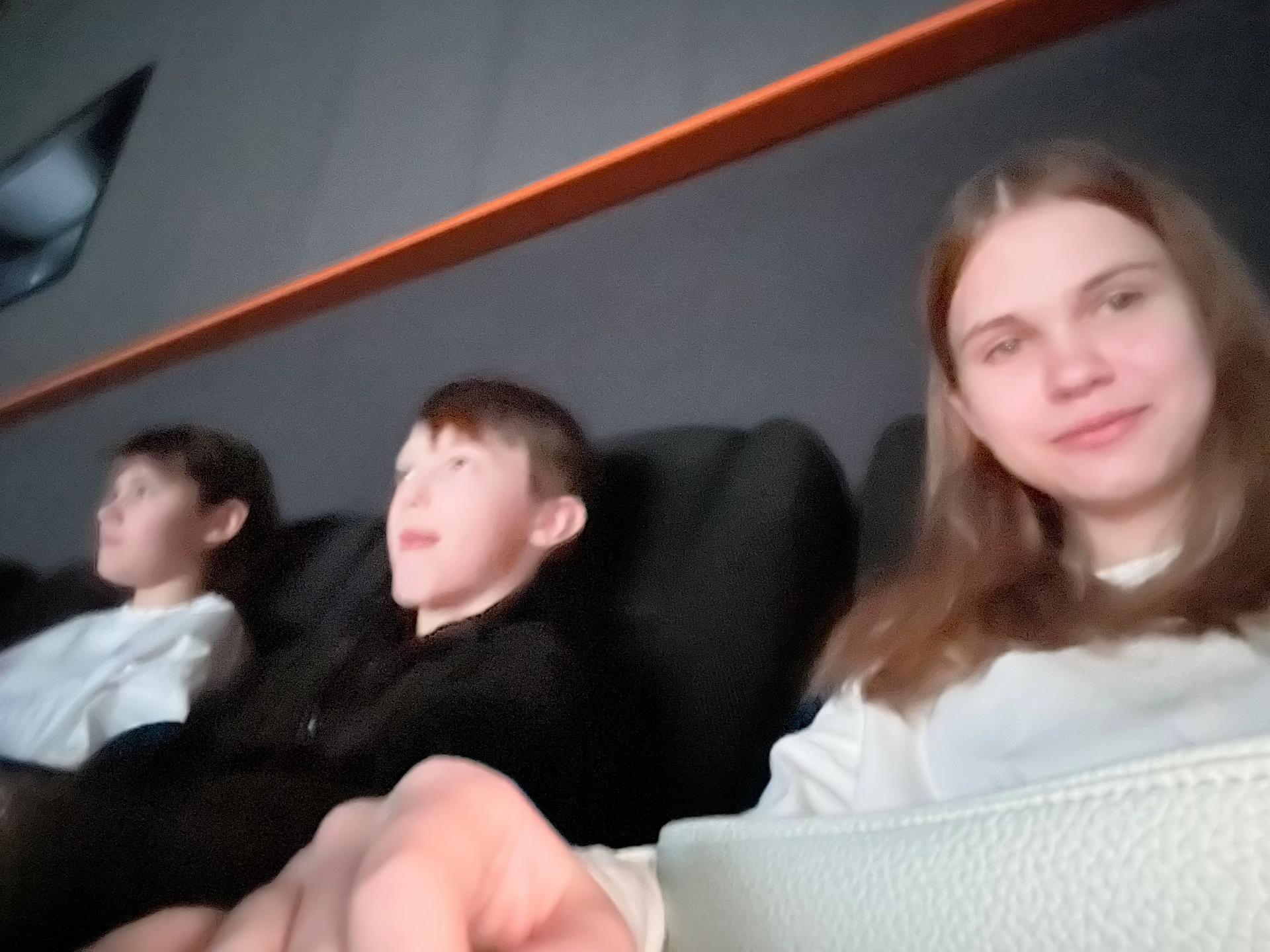 @полина
