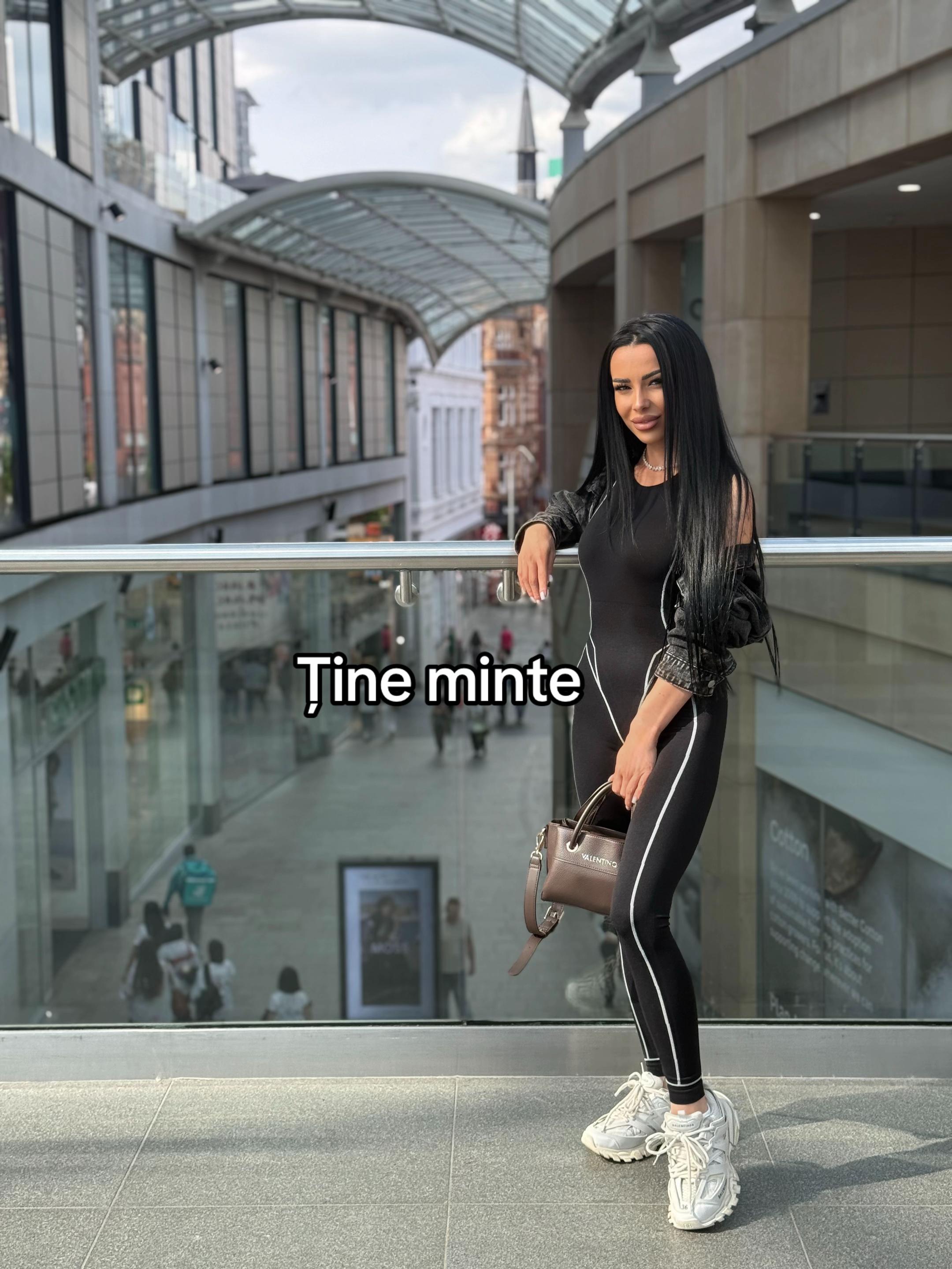 @𝓞𝓪𝓷𝓪