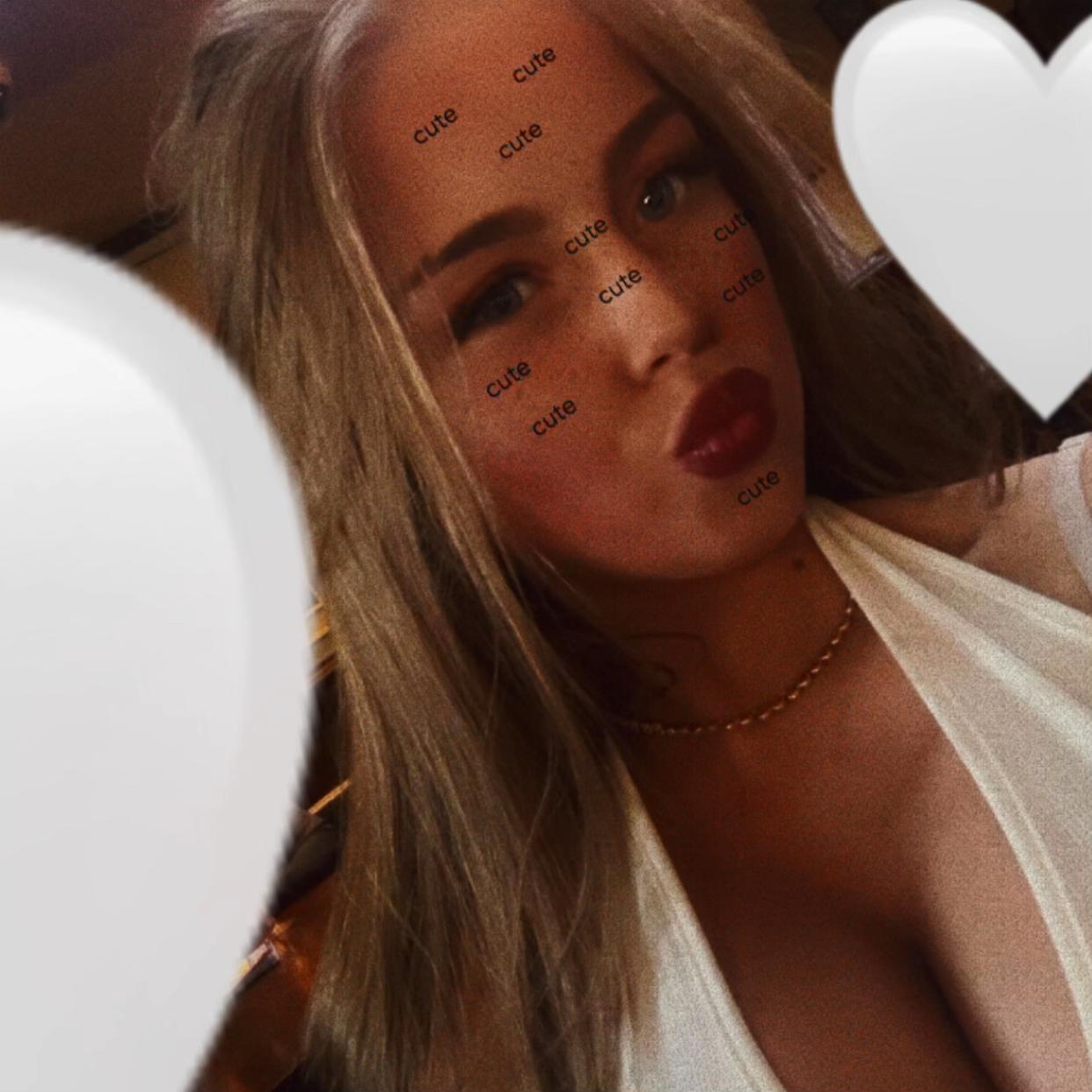 @𝐍𝐢𝐤𝐢𝐭𝐚🤍
