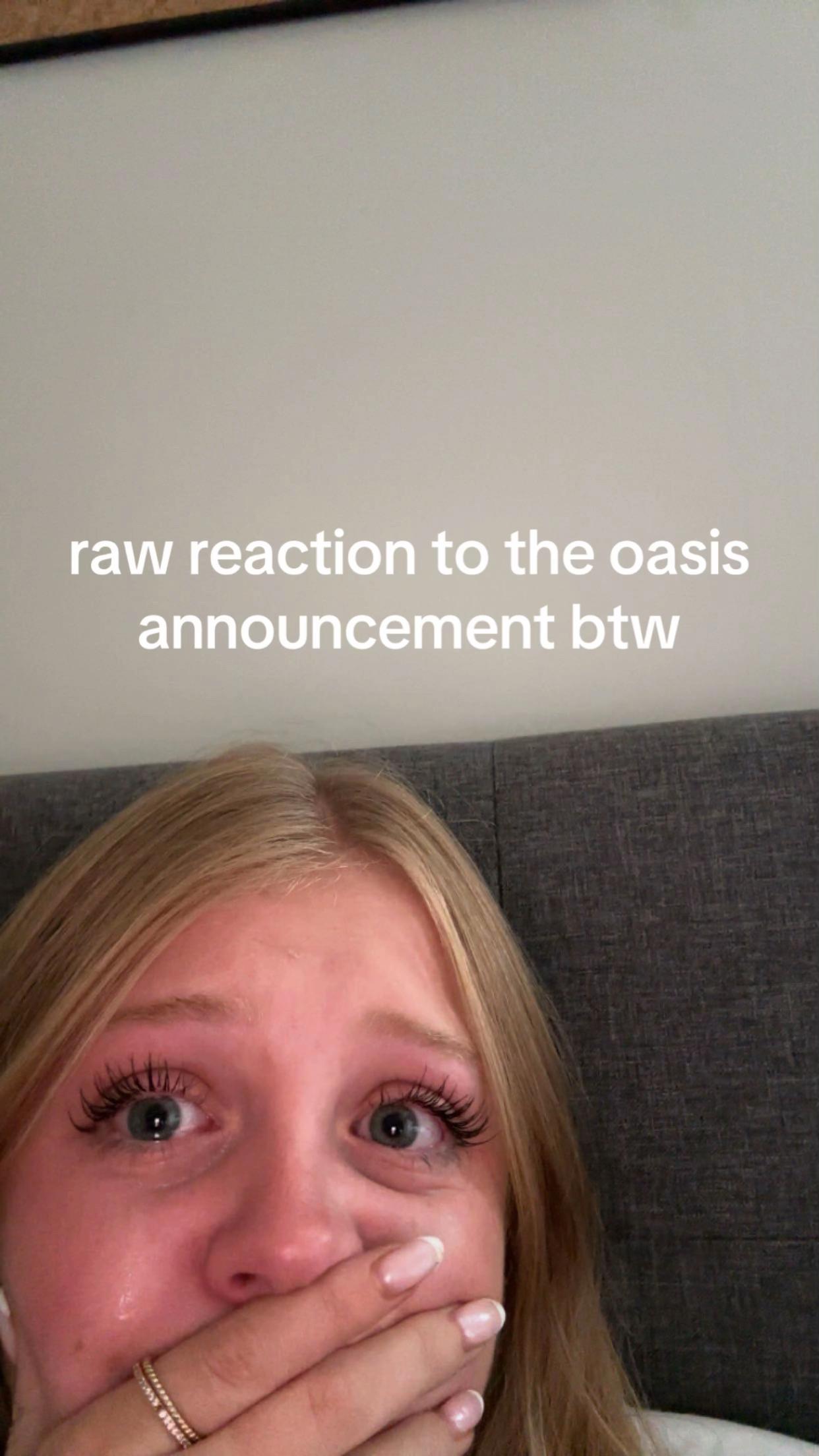 @𝐄𝐕𝐈𝐄🍸