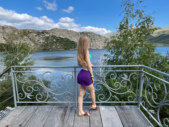 @алиса