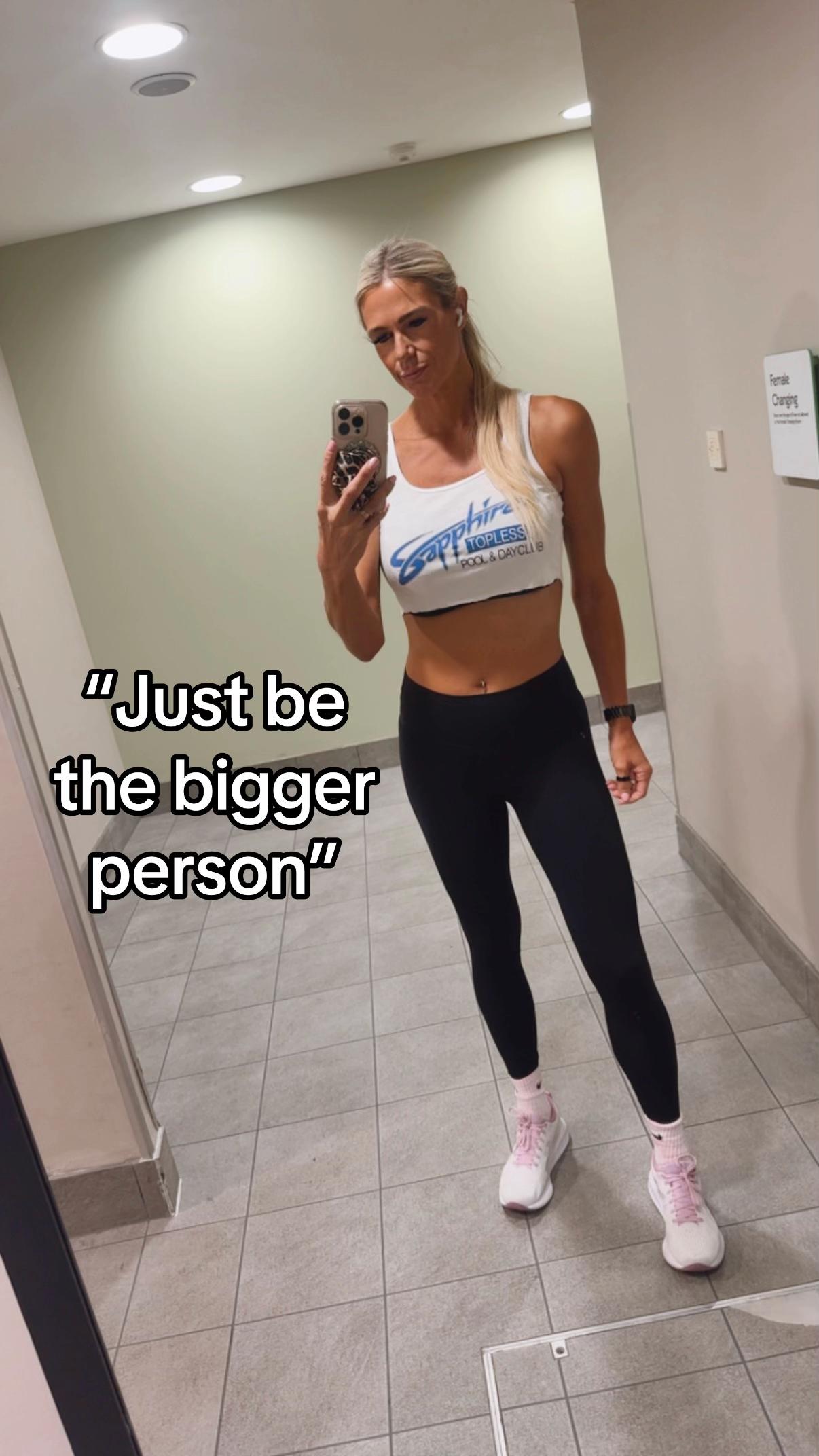 @thecharliegirl_