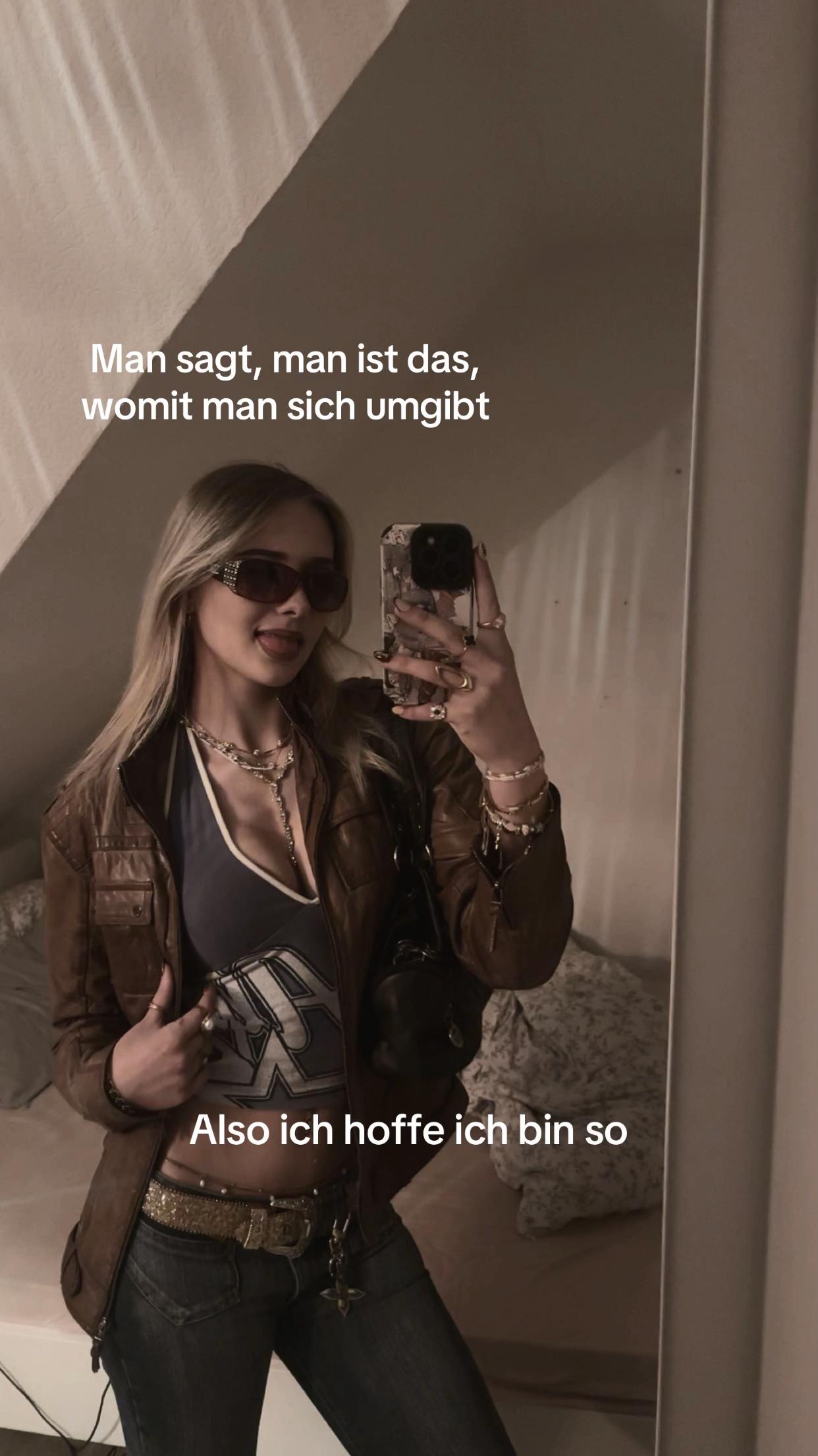 @Leonie