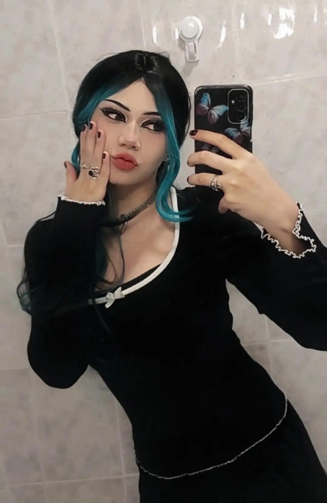 @darkluxe._