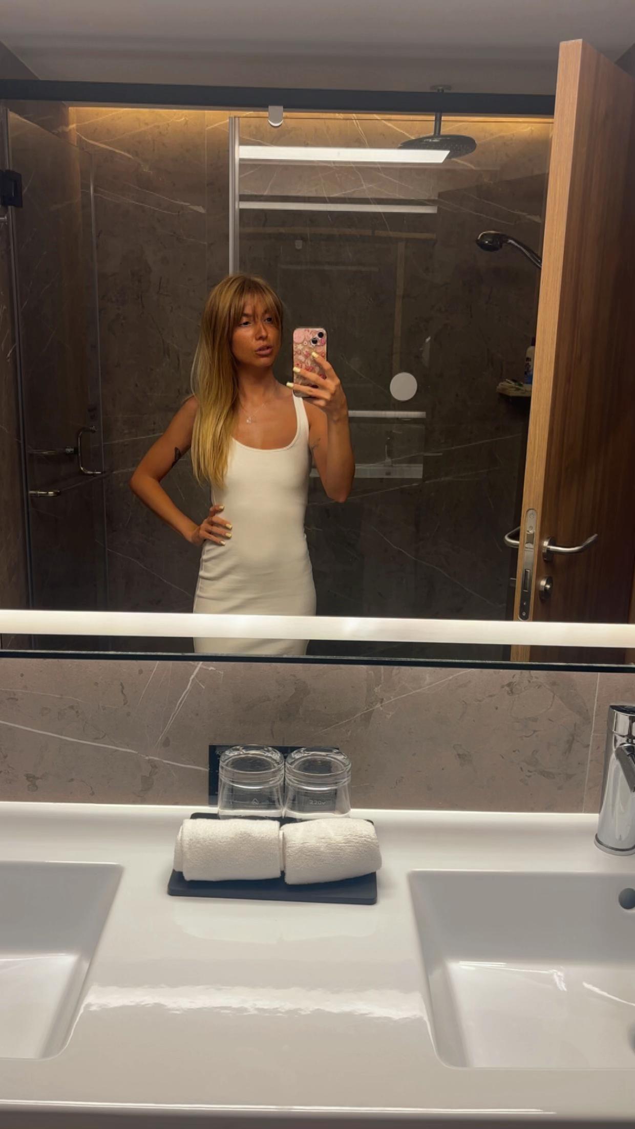 @Lara 🌙