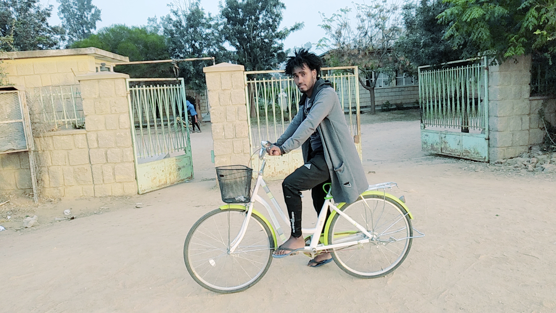 @ኢራብ ሃዞሞ💙💙💙🌿🇨🇦🇨🇦