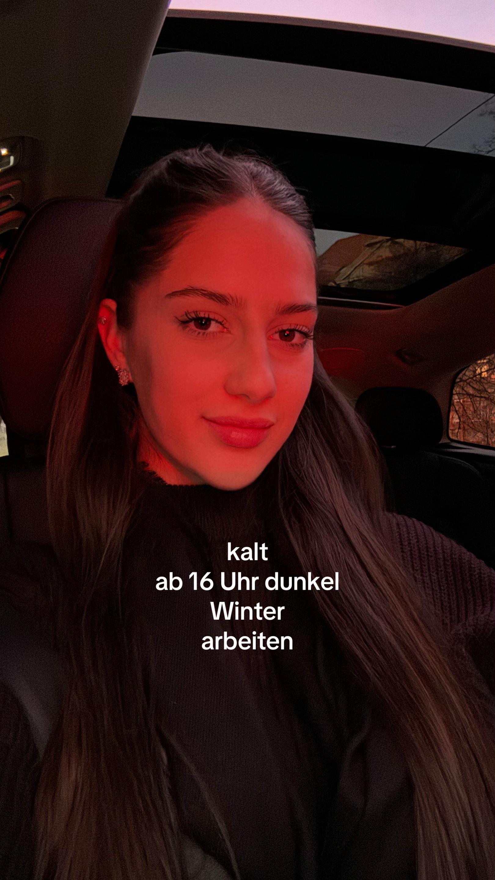 @leni_pntr