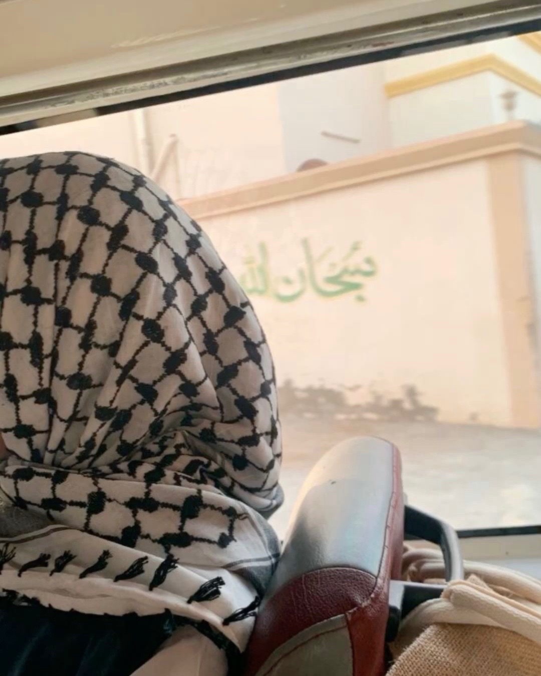 @ديــون نــايـتـس