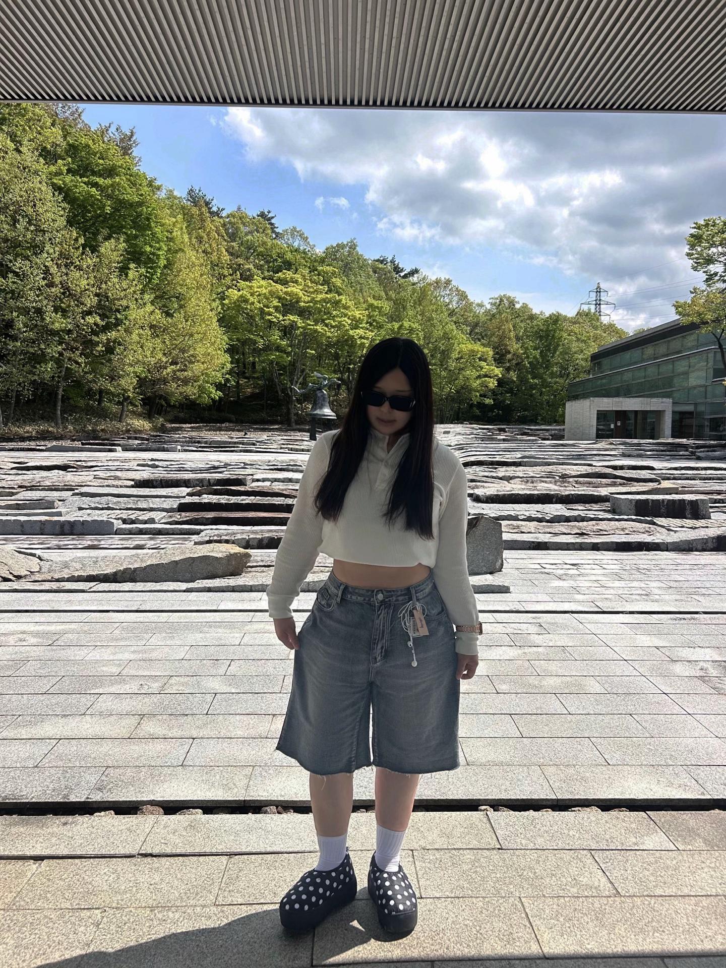 @𝐦𝐄𝐢