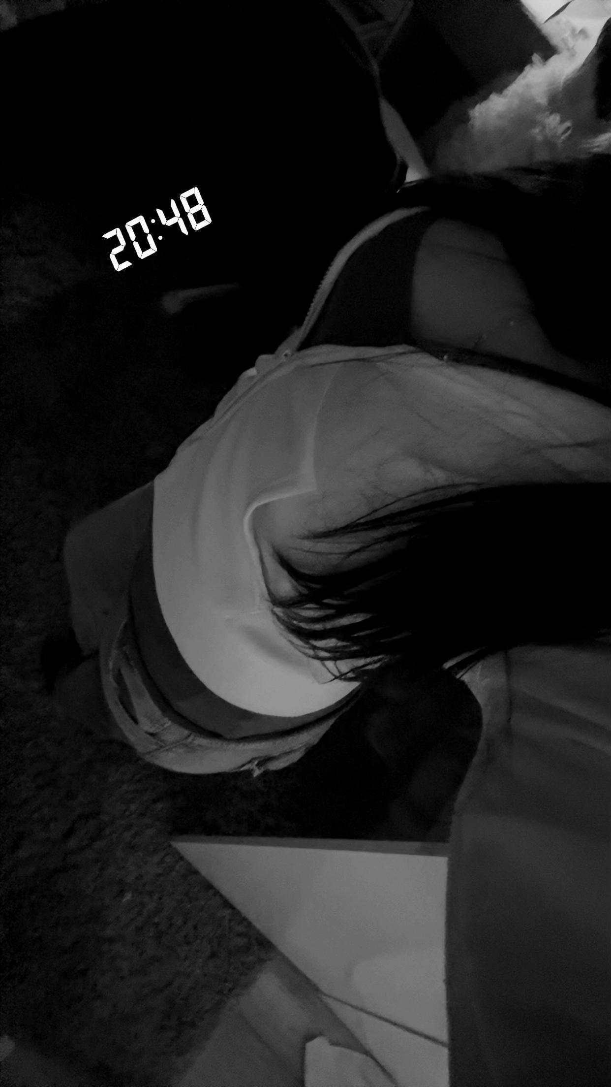 @𑣲𝖞.