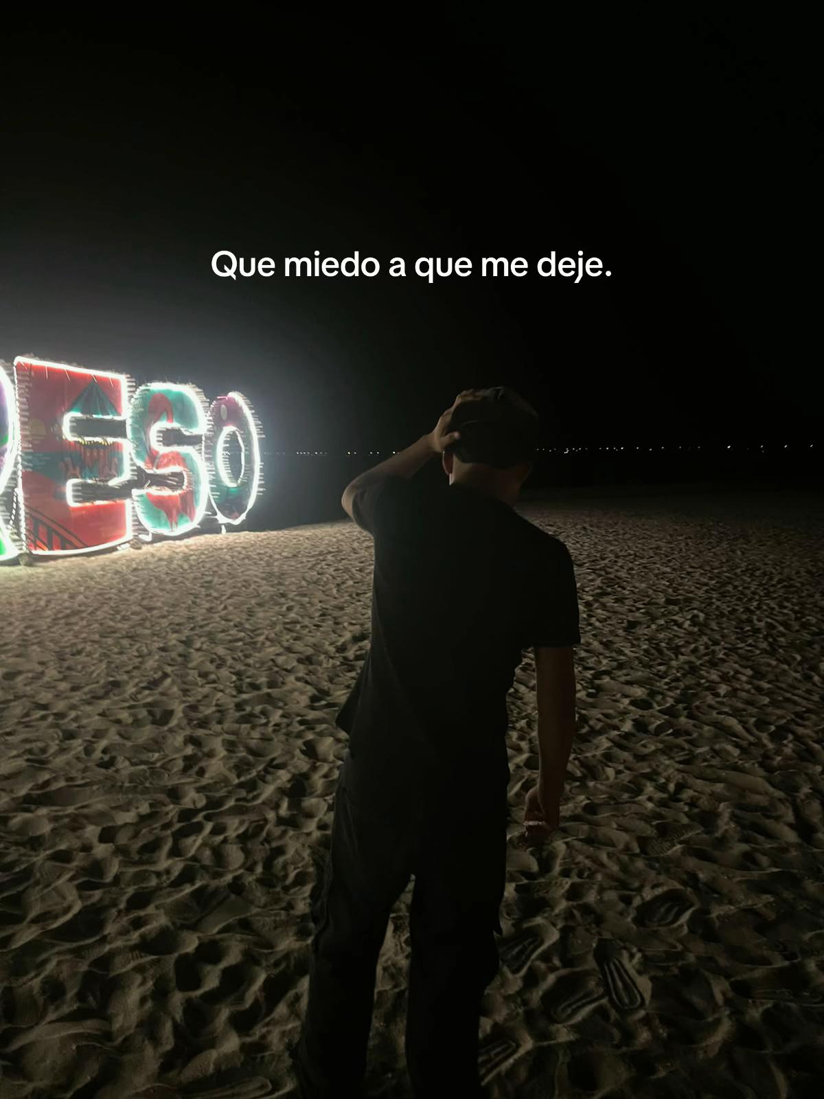 @👤