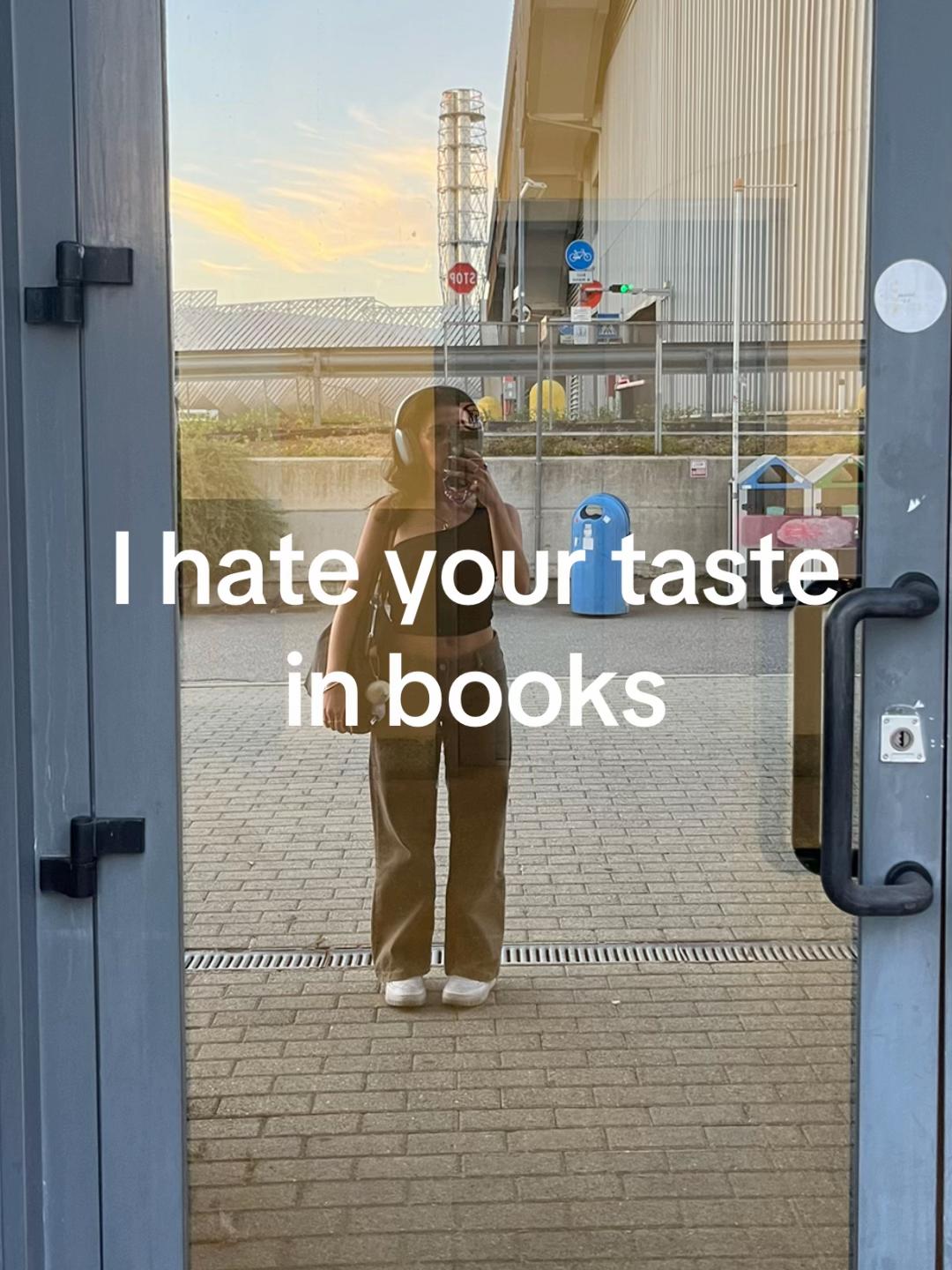@feliciareads🐍📚