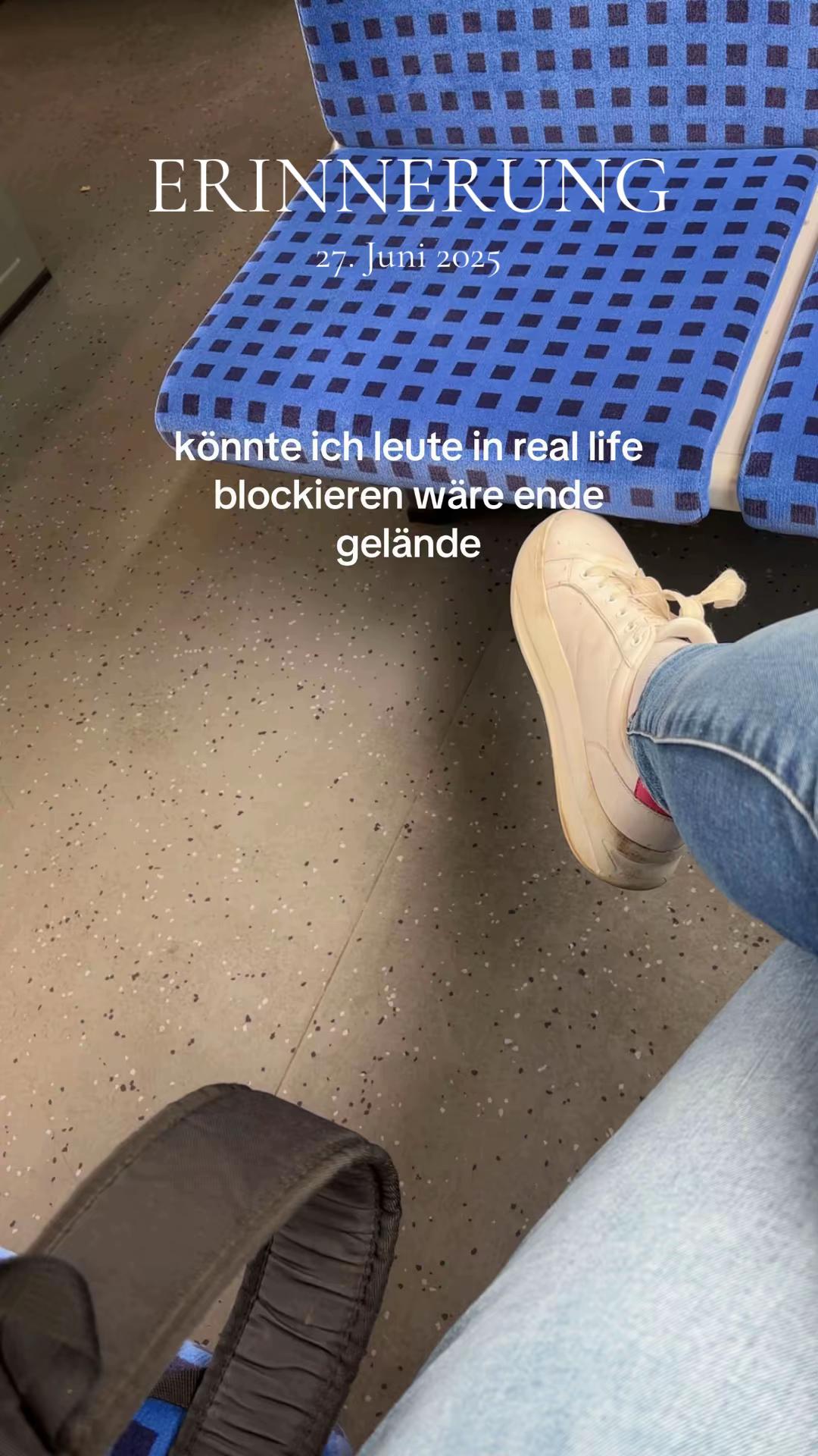 @Beccy🦋۶ৎ