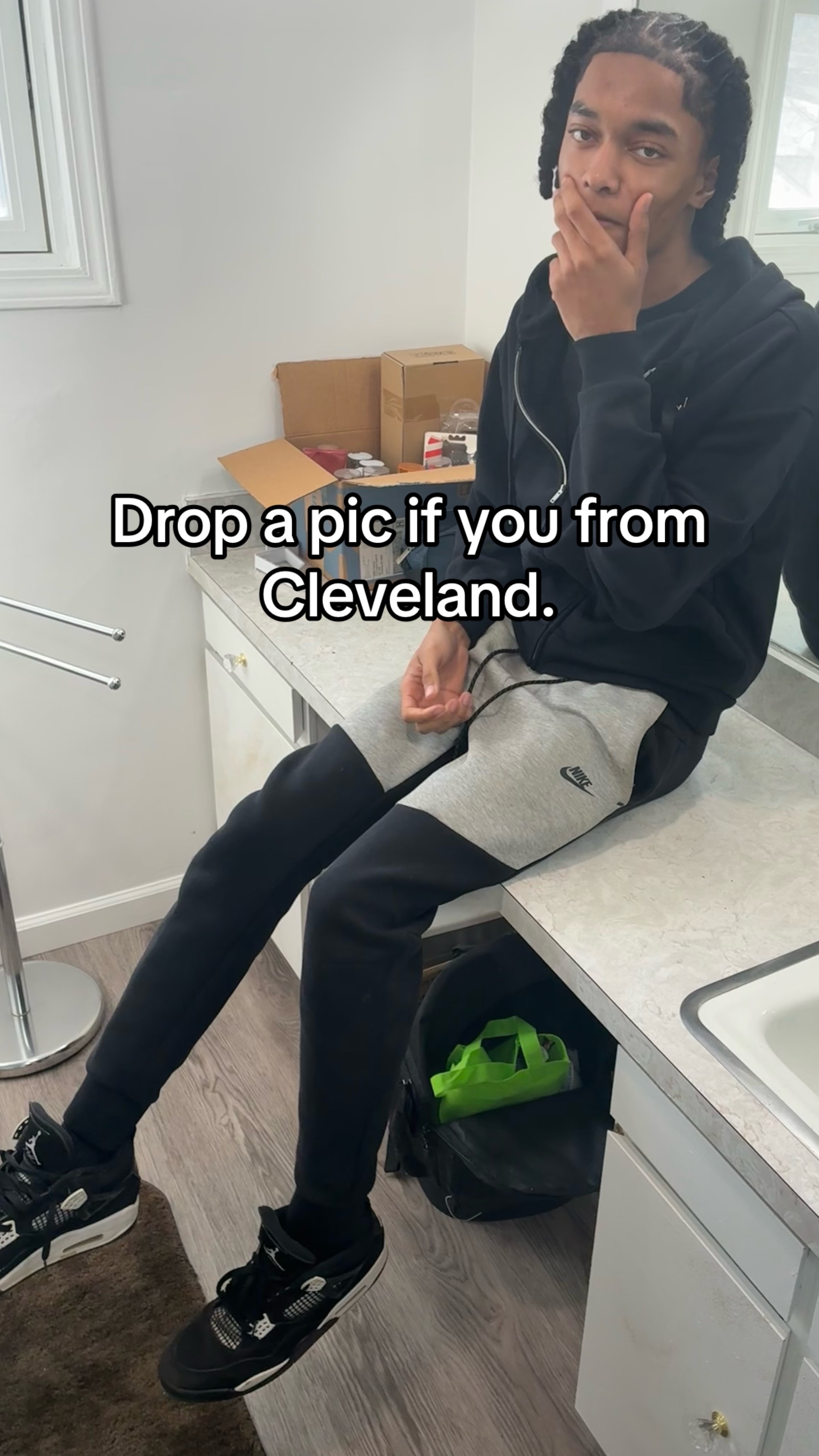@nell_.backup
