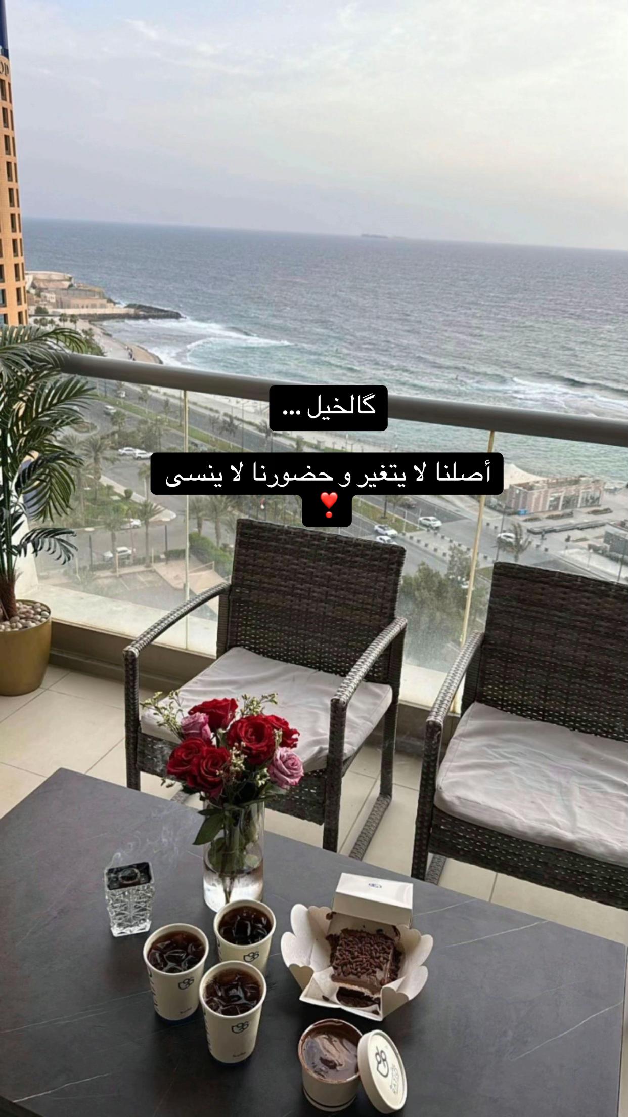 @قَـمَرْ