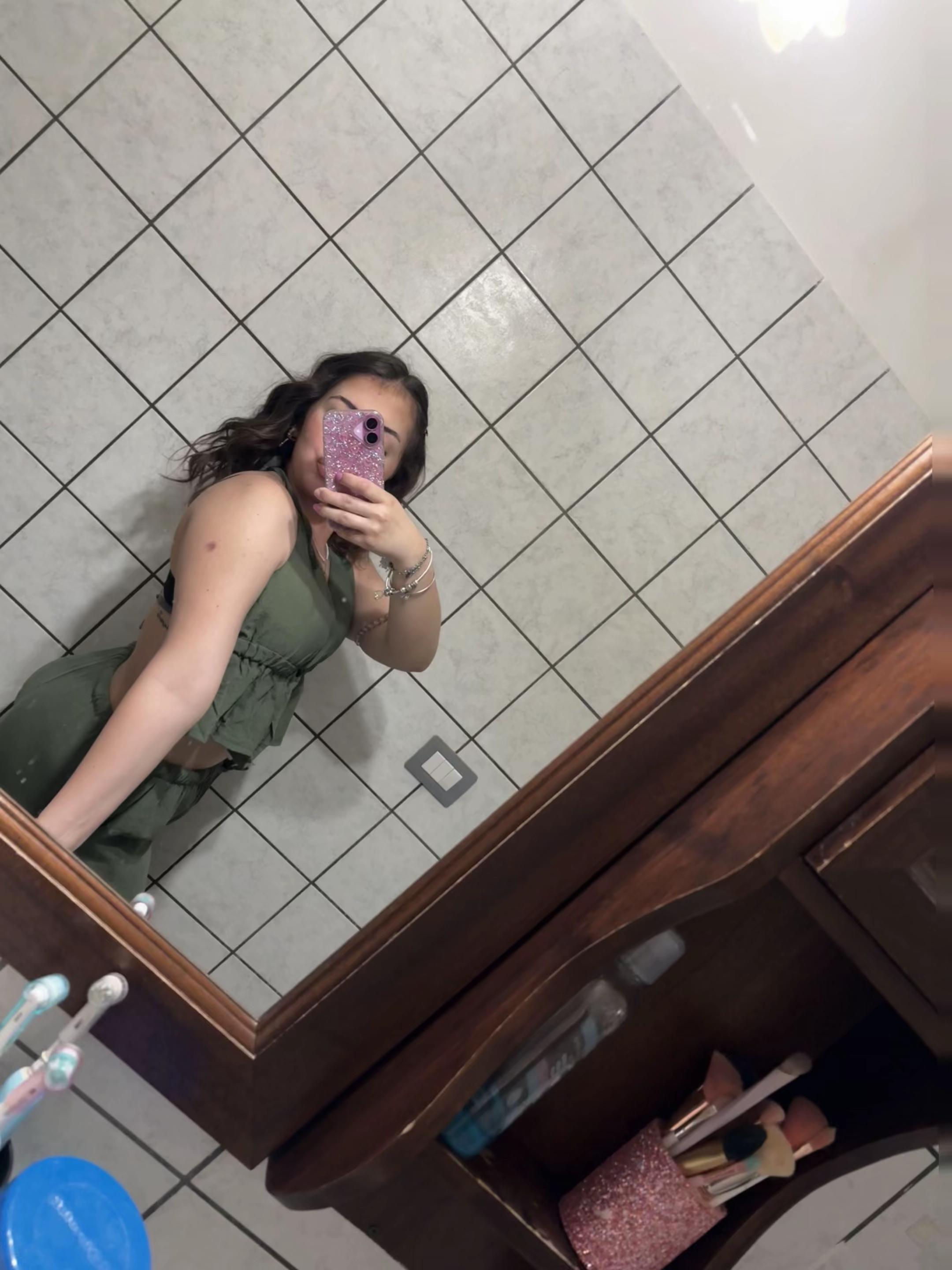 @A cinesin_spammm👸🏽👀