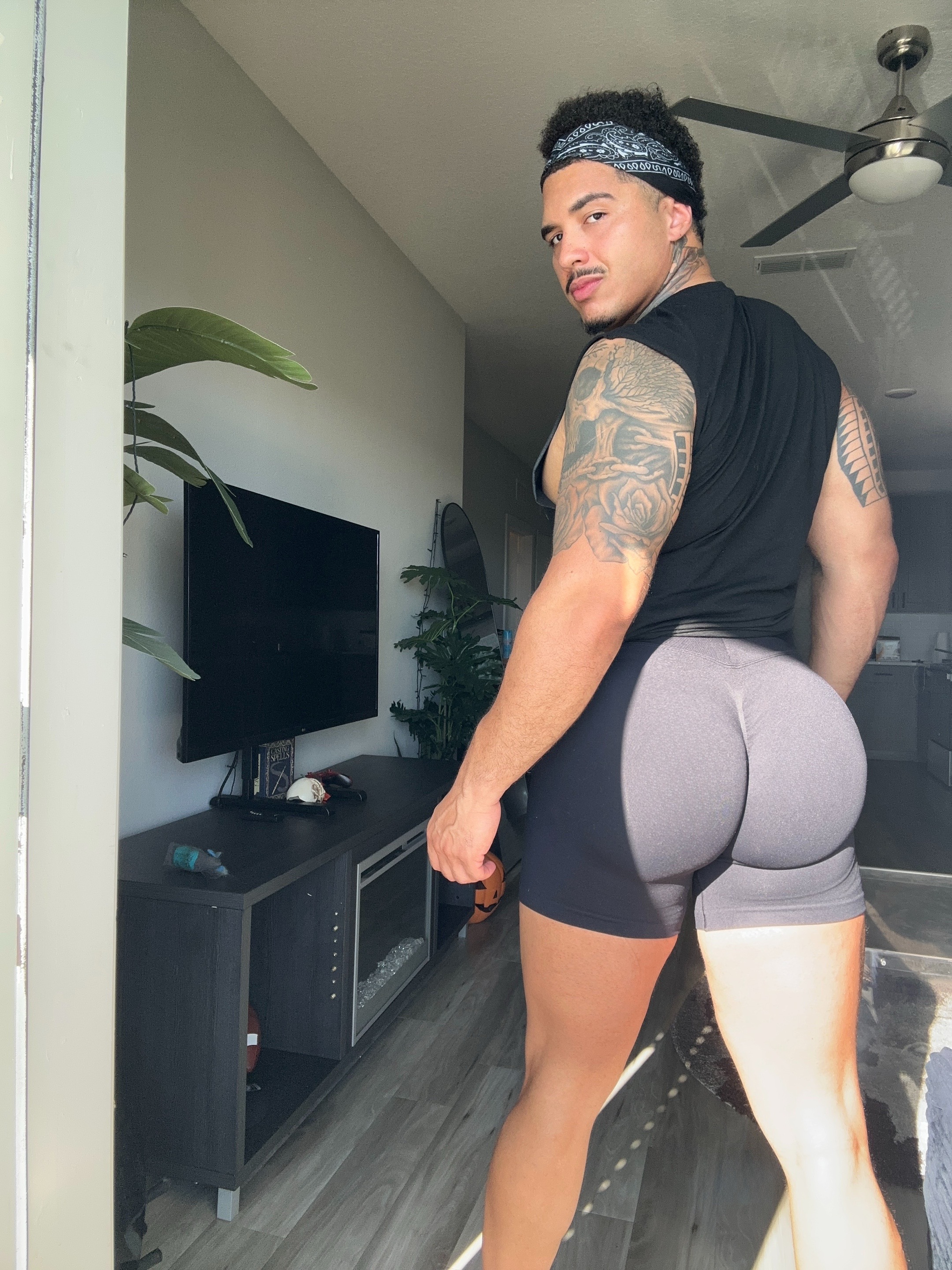 @BiggzIntl