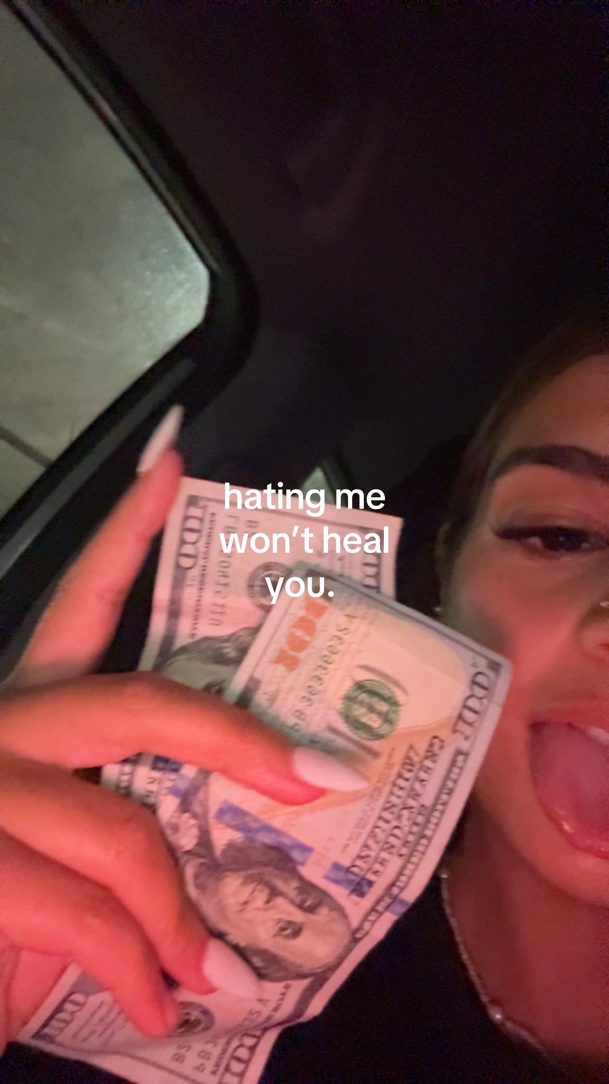 @linoy