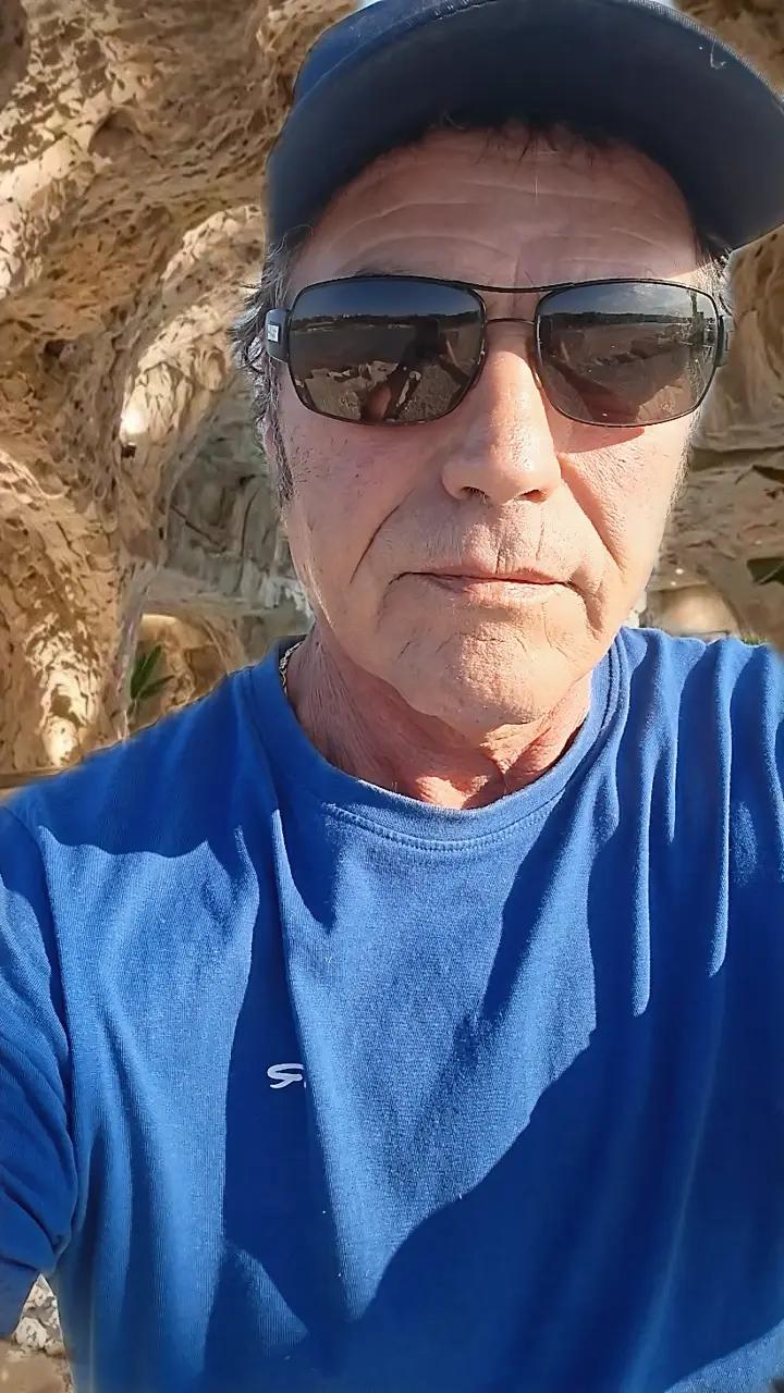 @Angelo Rinzivillo