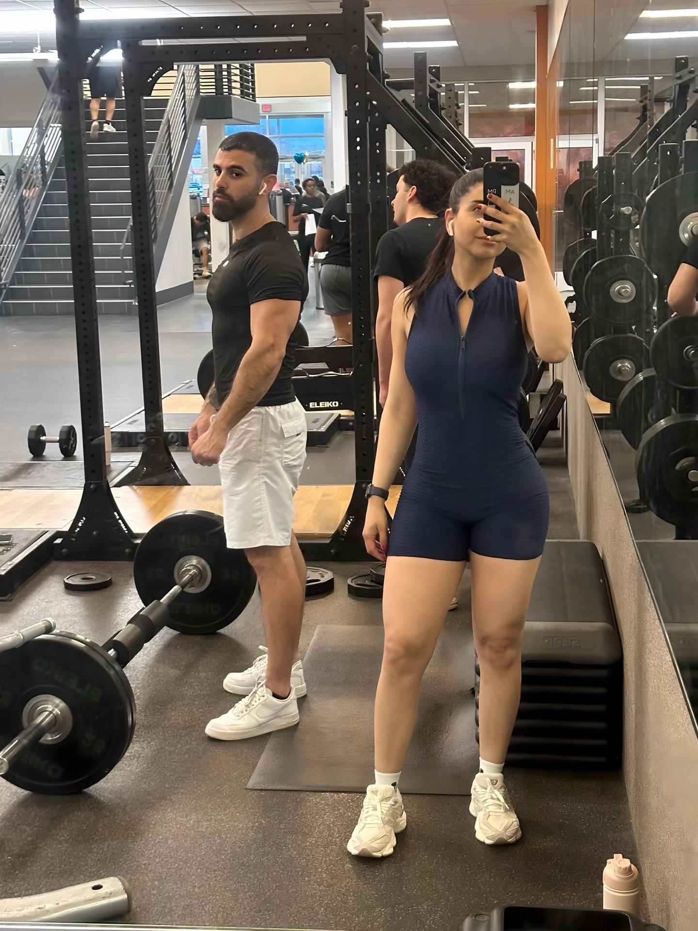 @Deborah Dias