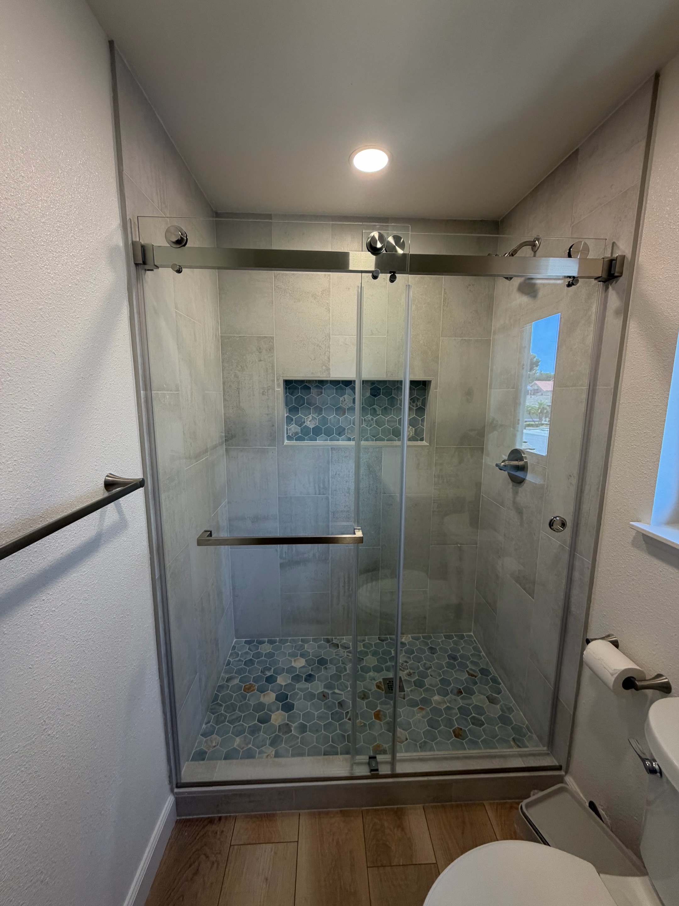 @chavaglass