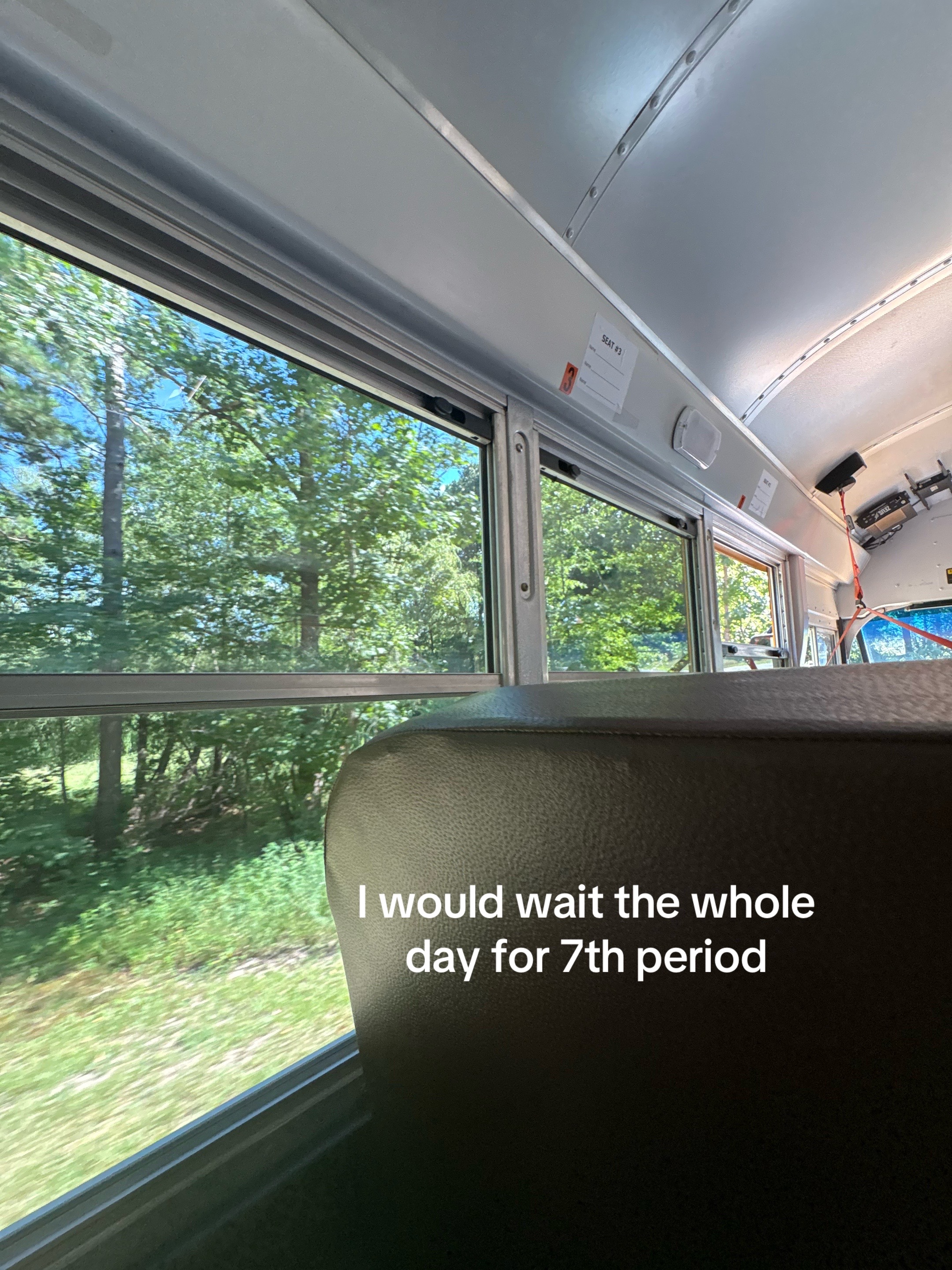 @ⓑεℕ𝓷𝐲(ง •̀_•́)ง