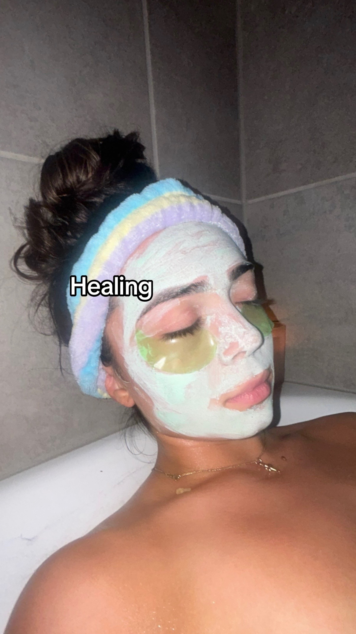 @vibezwithisaaa