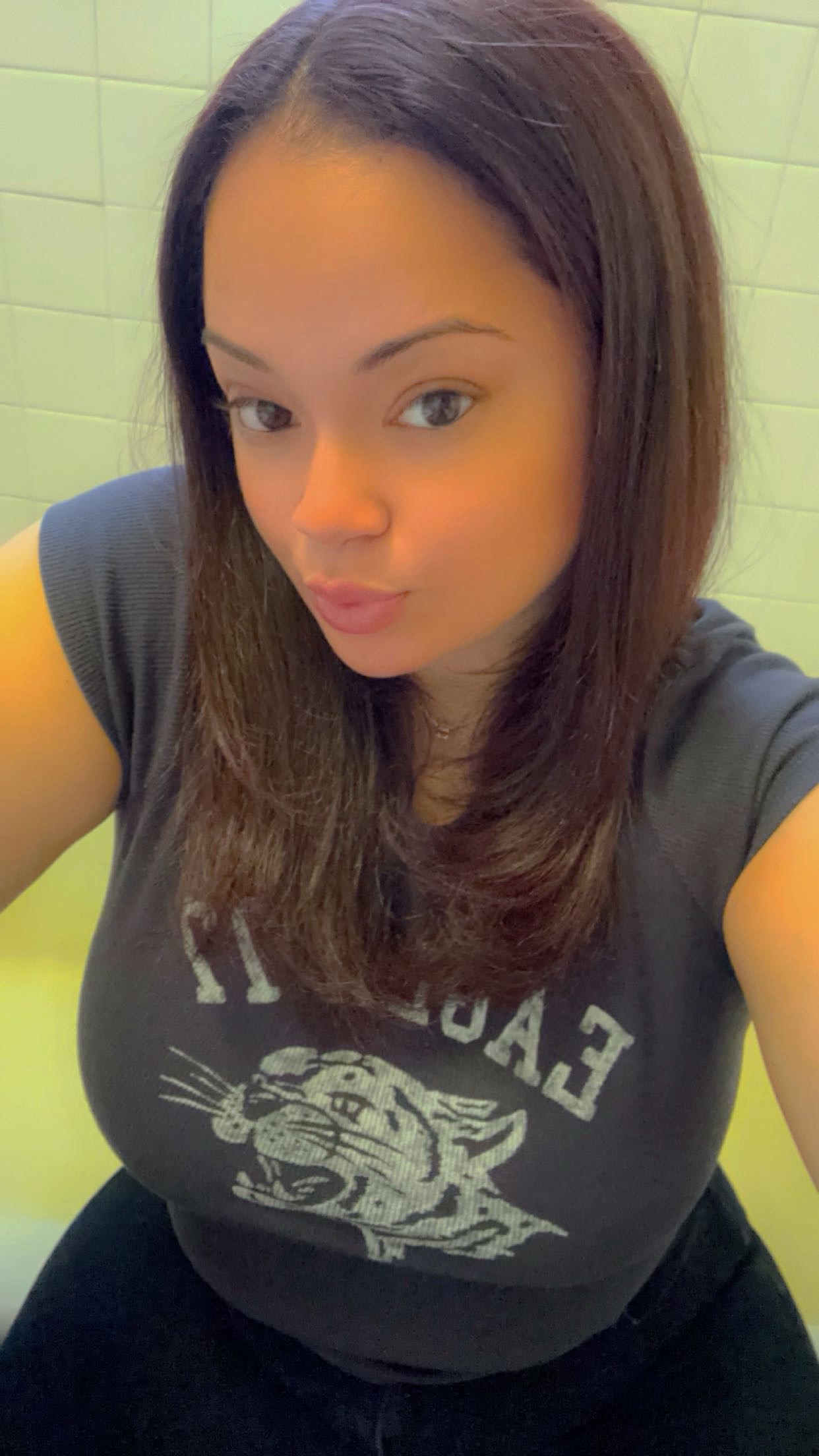 @anissa224123
