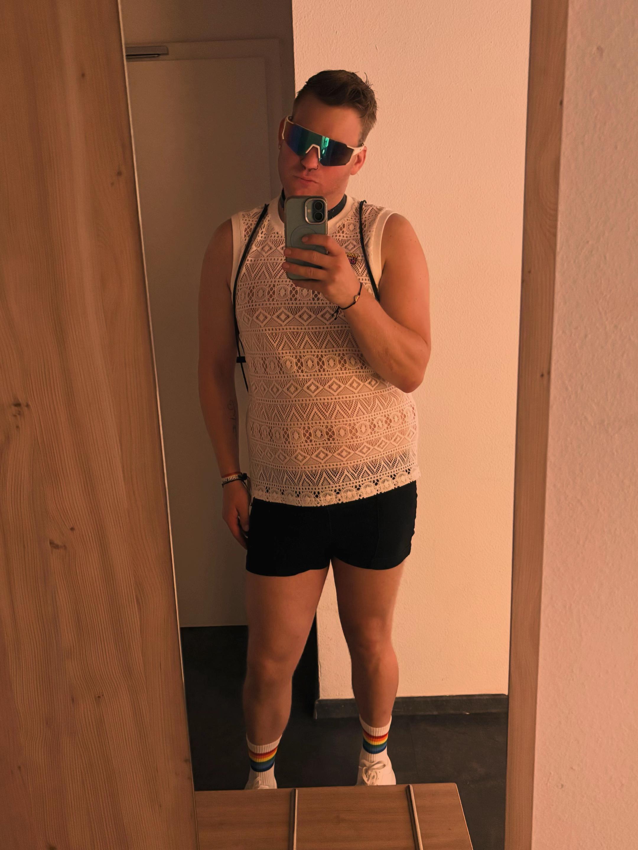 @Mr.Aperoli🍊🧡🏳️🌈