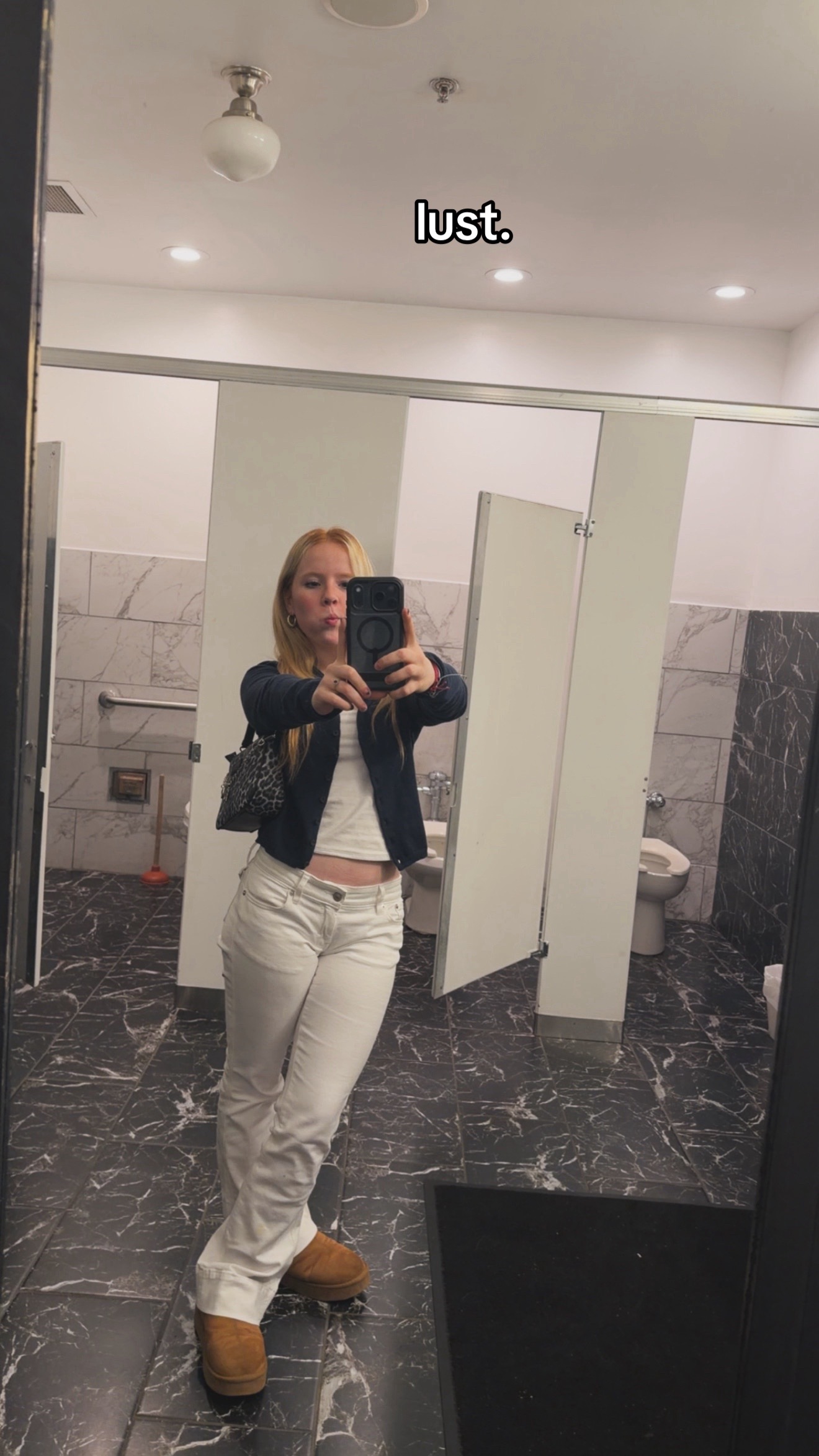 @haileyschwabbb