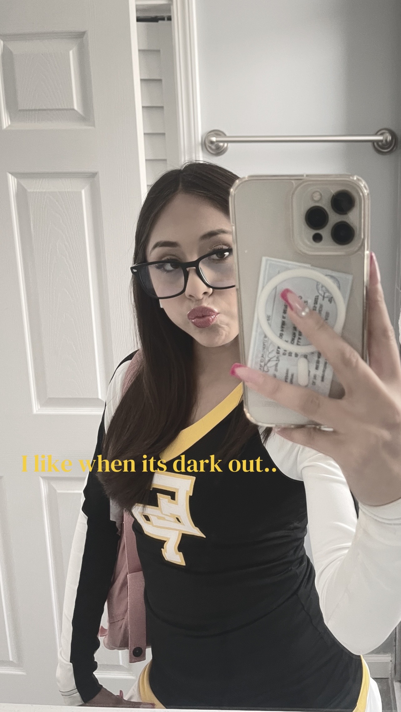 @Isabella