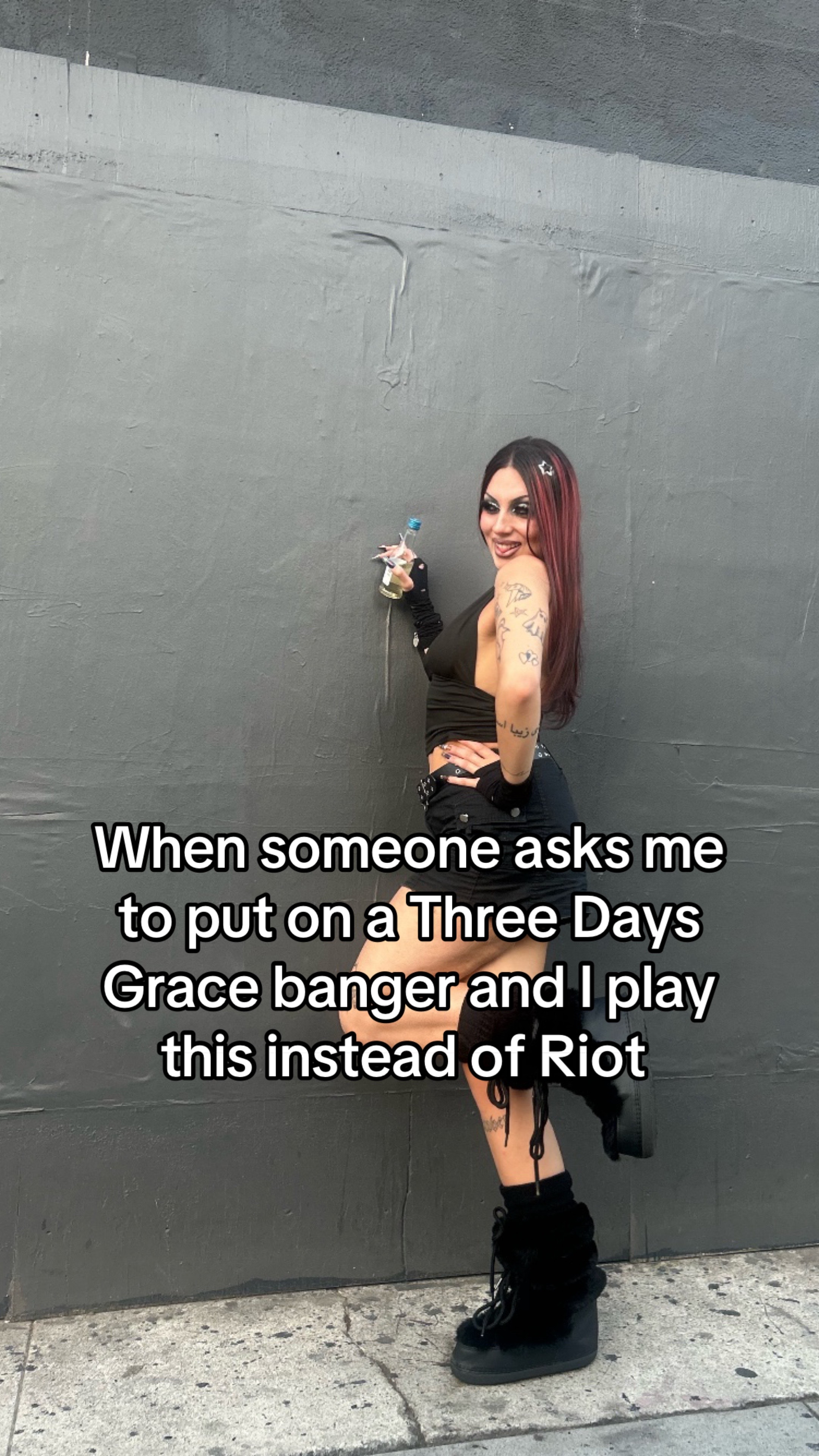 @👻